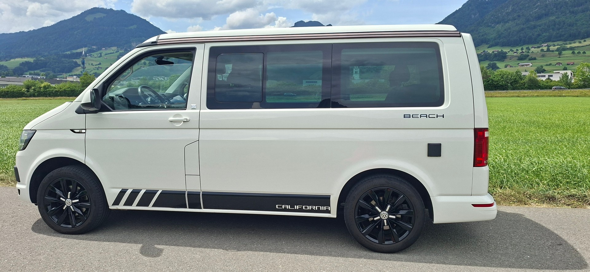 VW T6 California 2.0 TDI Beach Liberty DSG-image-1