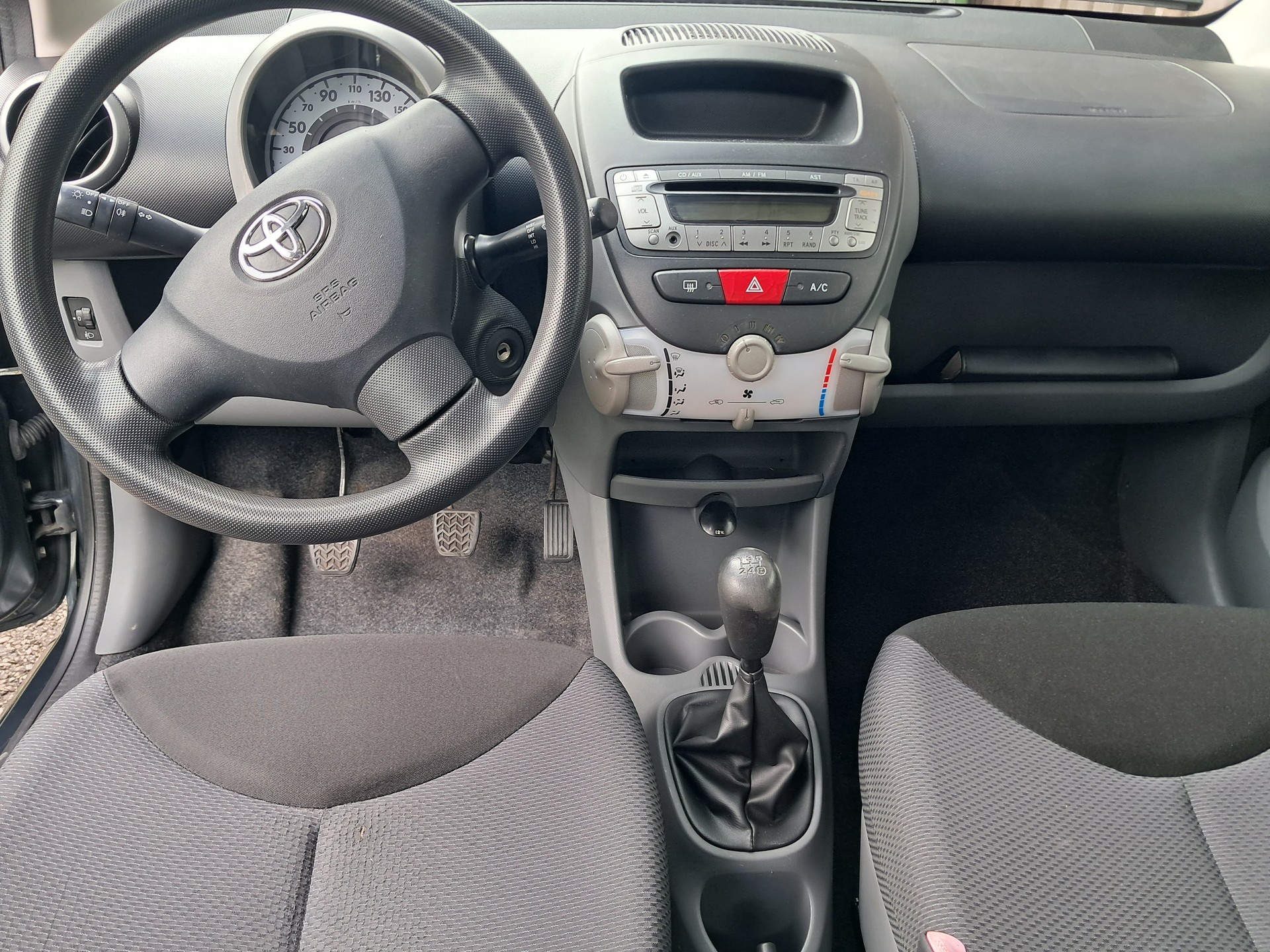 TOYOTA Aygo 1.0 Linea Sol-image-7