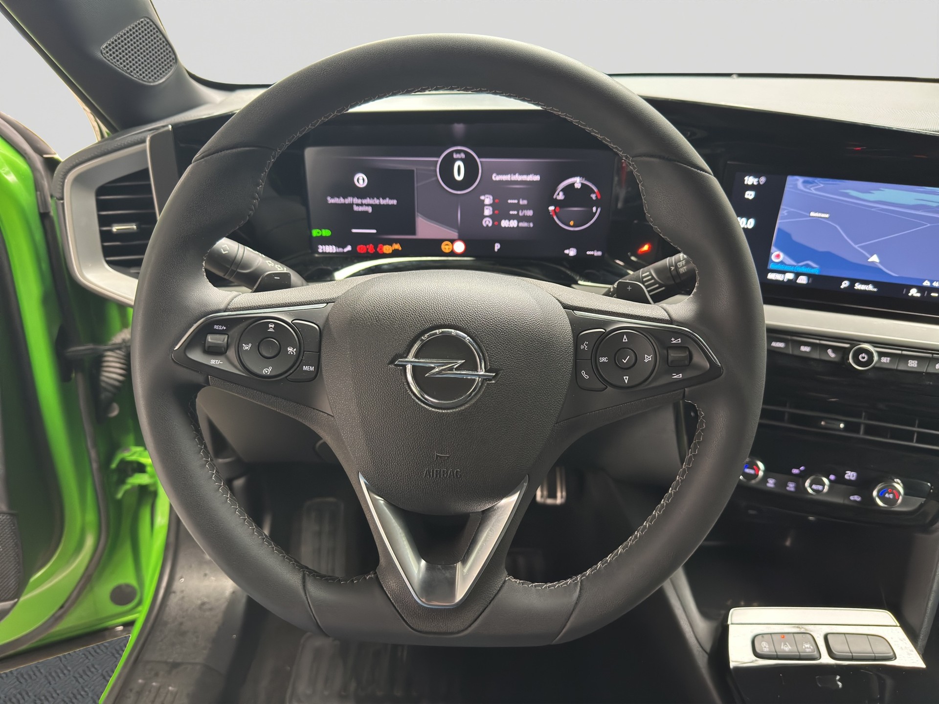 OPEL Mokka 1.2 Direct Injection Turbo Ultimate Aut. Bi-Color-image-10