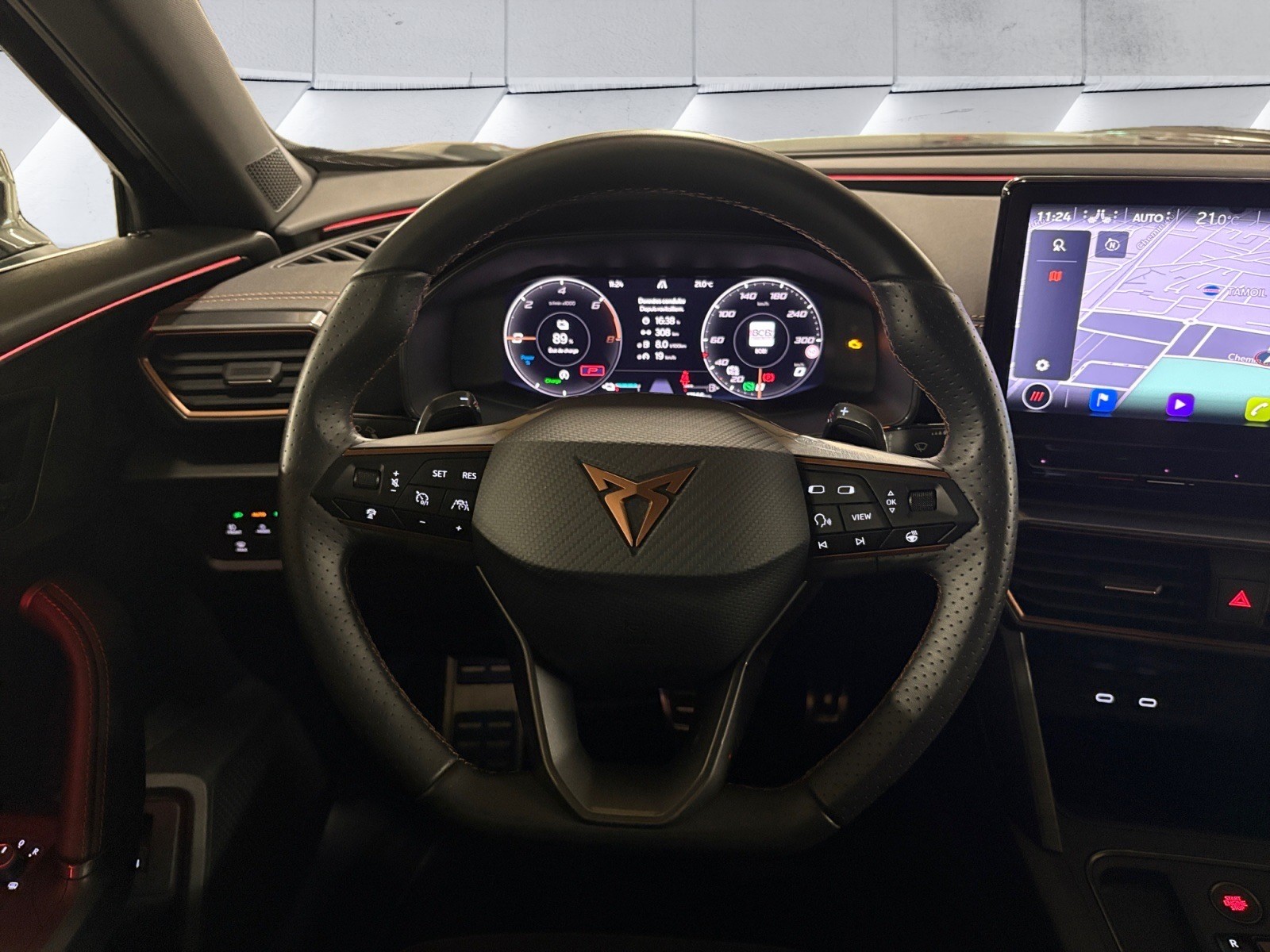 CUPRA Formentor 1.4 e-HYBRID pHEV VZ DSG / Caméra de recul / Apple CarPlay / Attelage-image-9