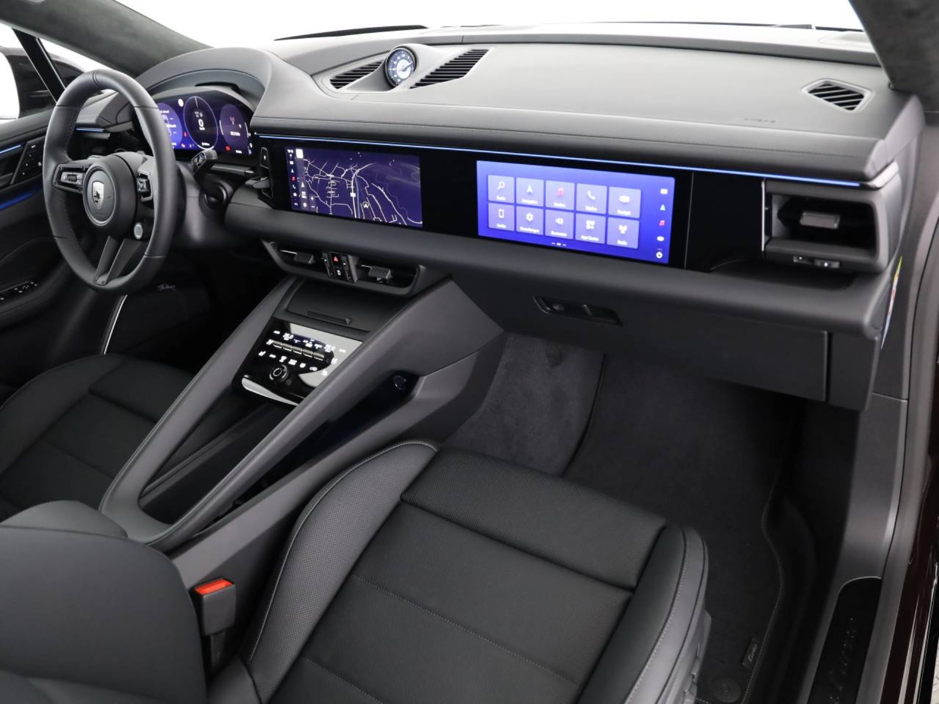 PORSCHE Macan Turbo-image-10