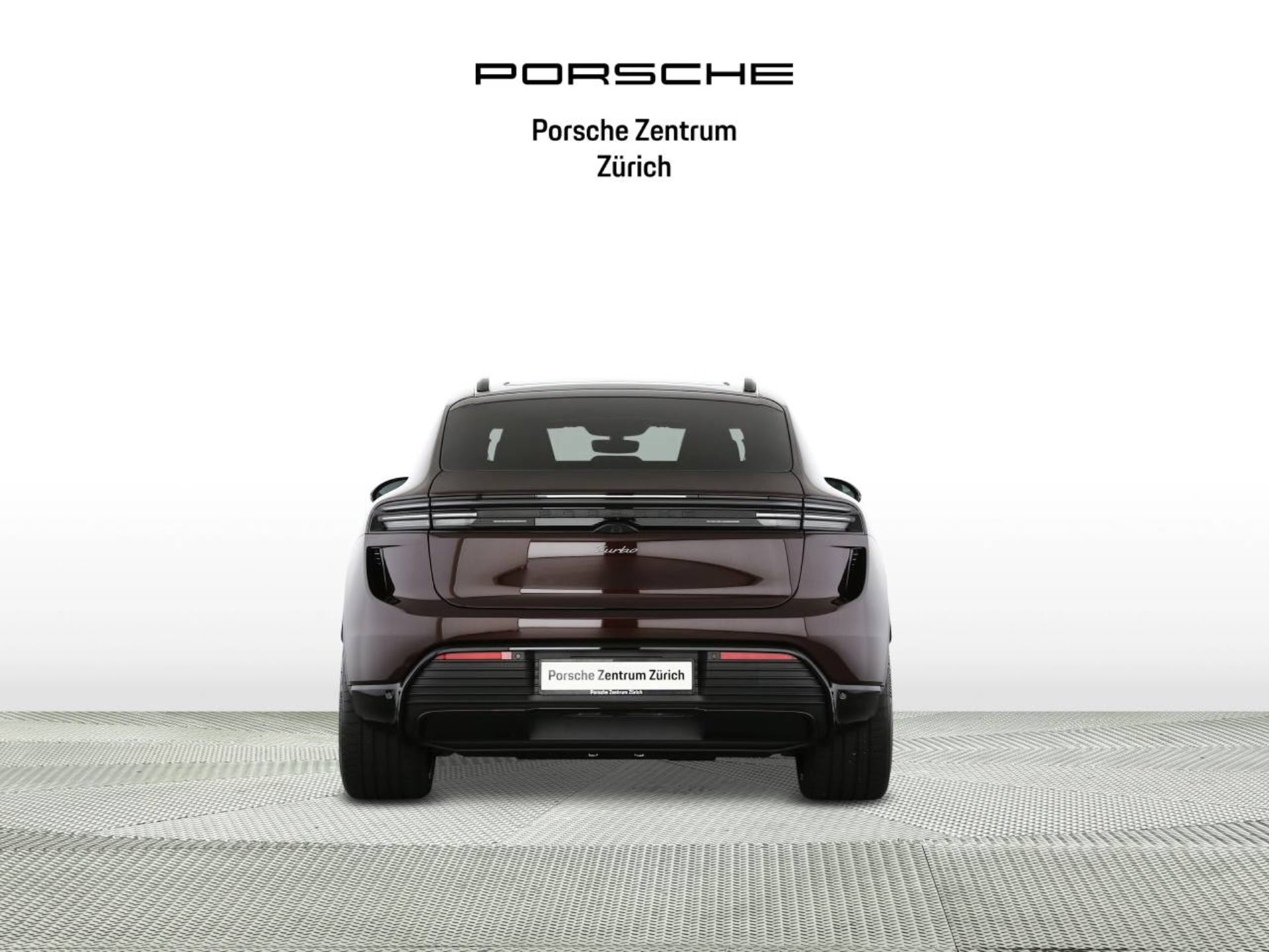 PORSCHE Macan Turbo-image-7