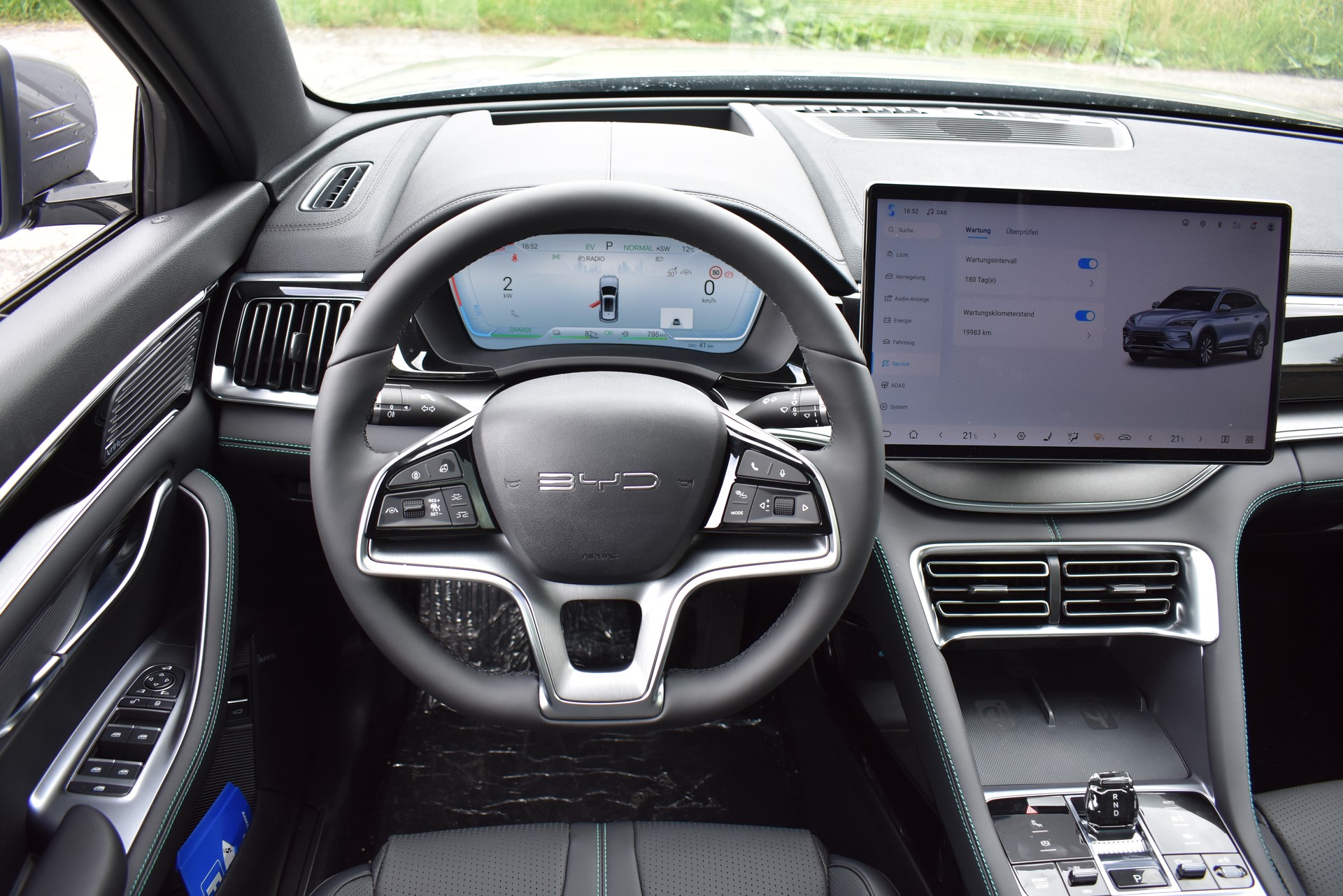 BYD Seal U DM-i Design AWD-image-9