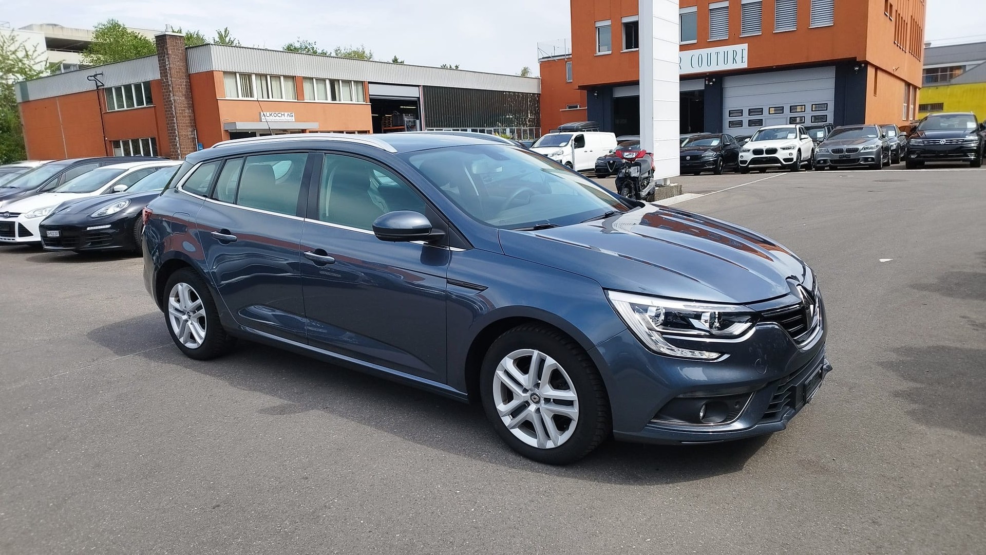 RENAULT Mégane Grandtour 1.5 dCi Business EDC-image-5