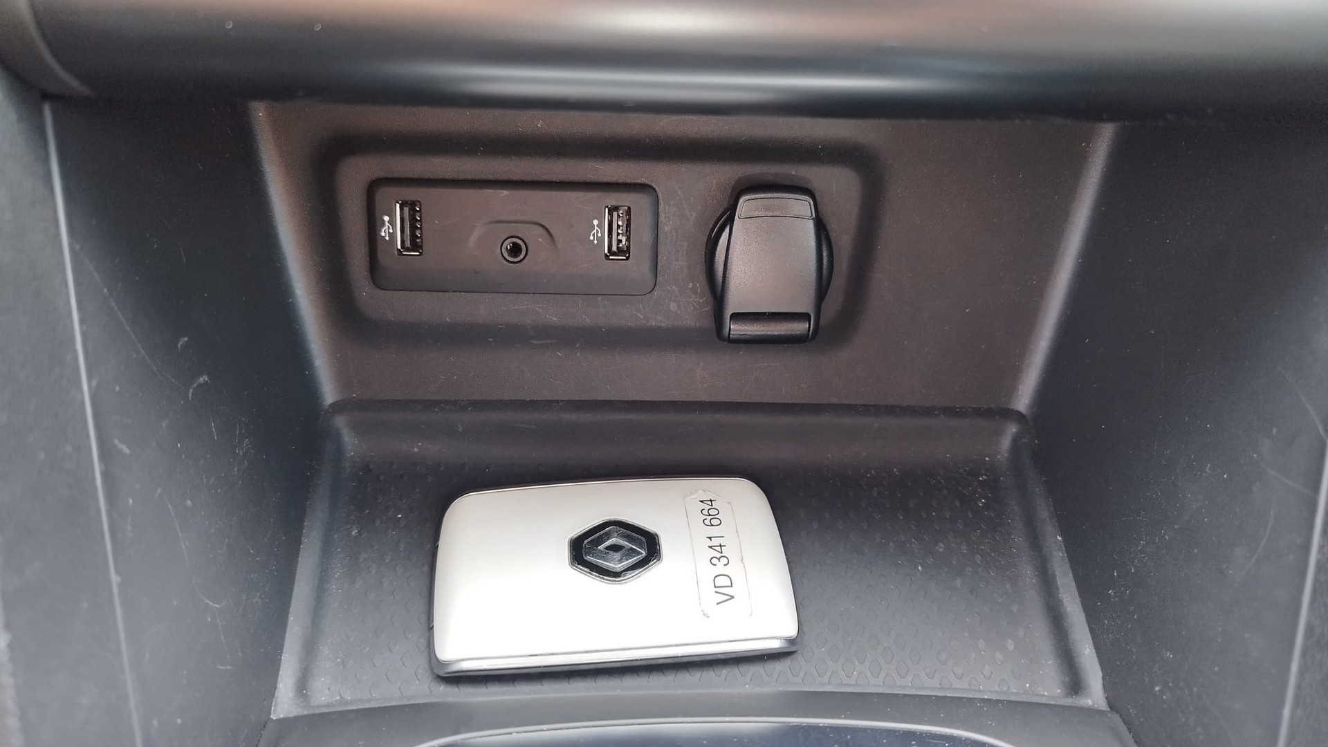 RENAULT Mégane Grandtour 1.5 dCi Business EDC-image-13