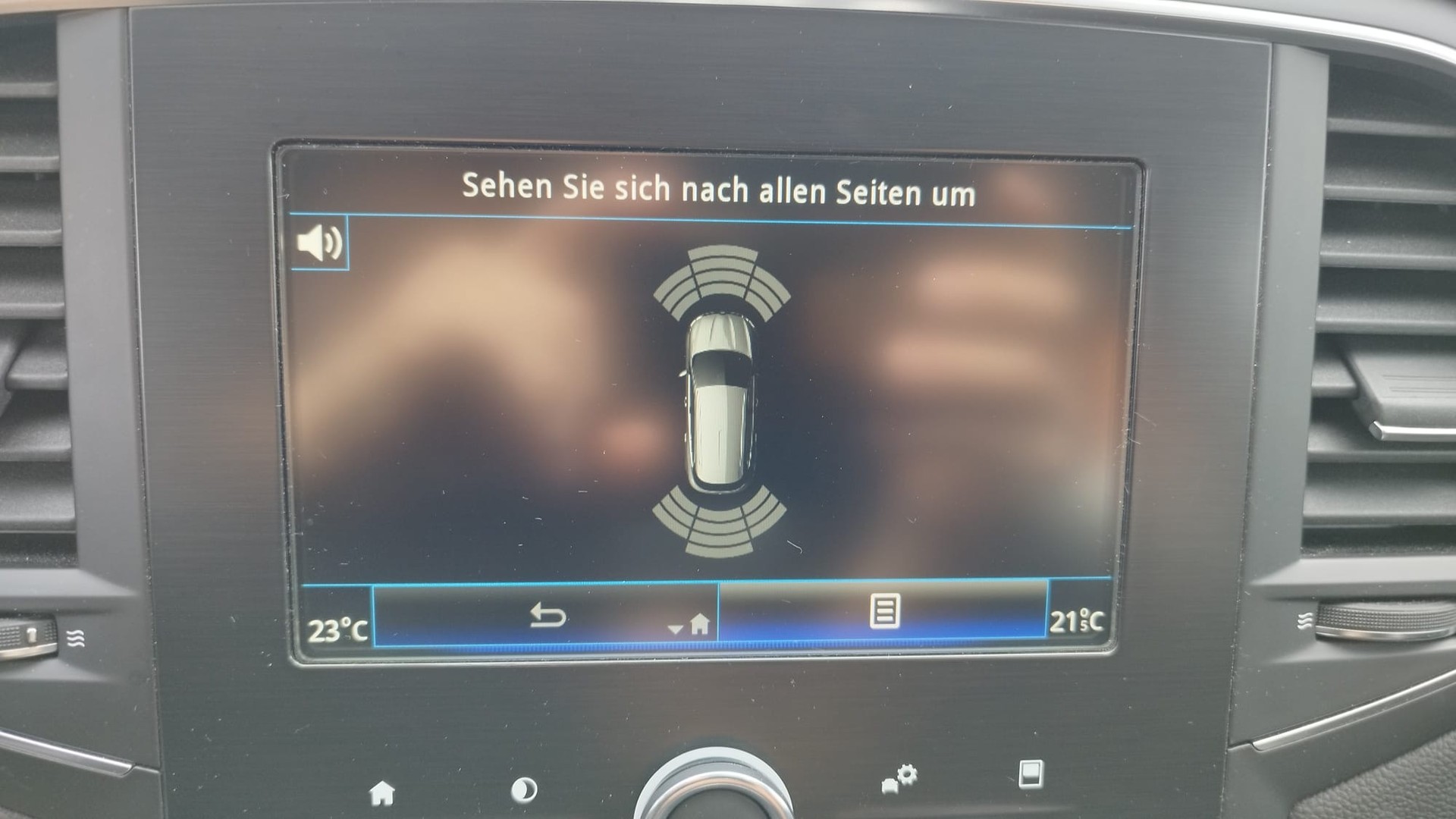 RENAULT Mégane Grandtour 1.5 dCi Business EDC-image-15