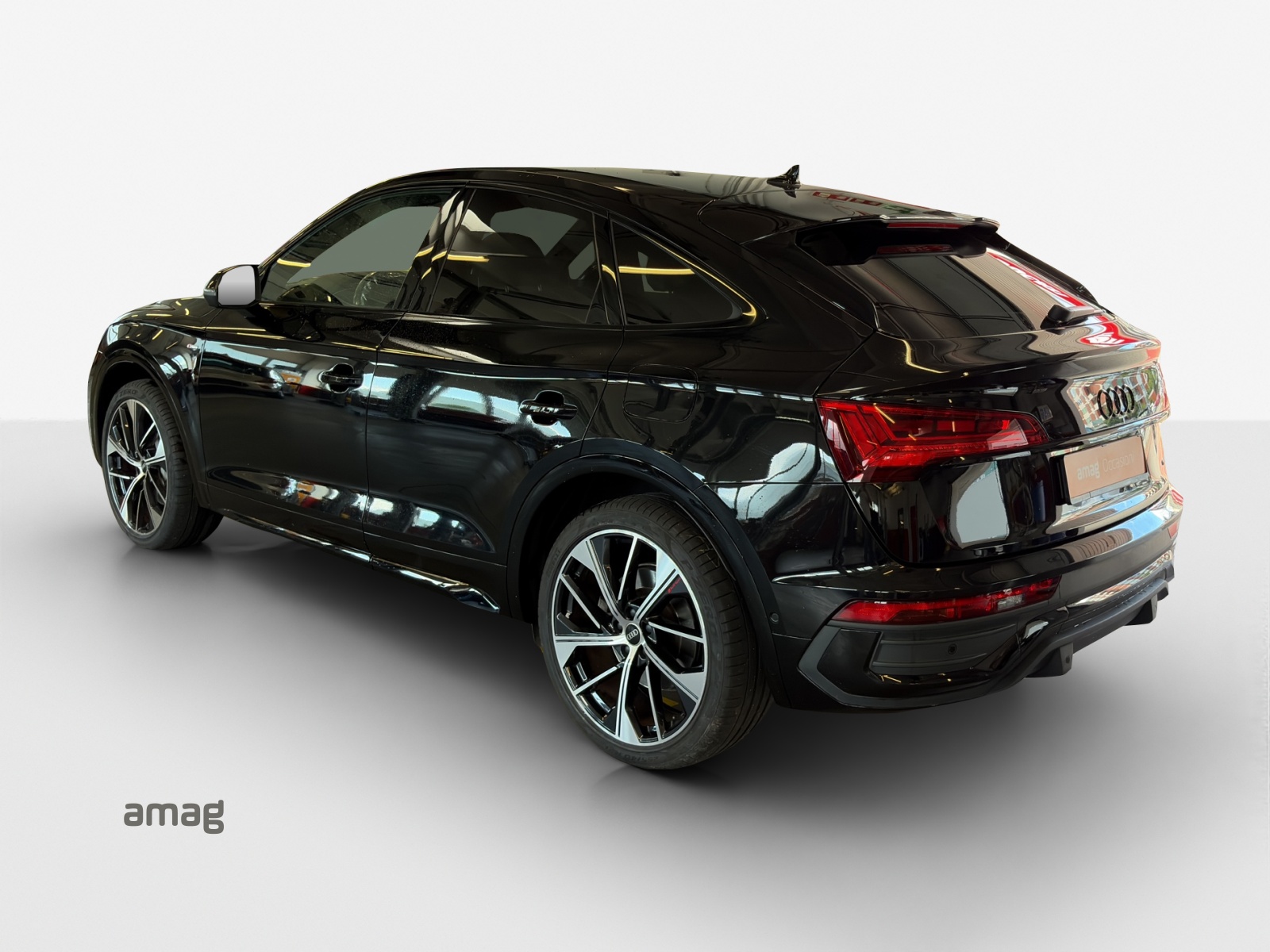 AUDI Q5 Sportback 55 TFSI e PHEV S line quattro S-tronic-image-2