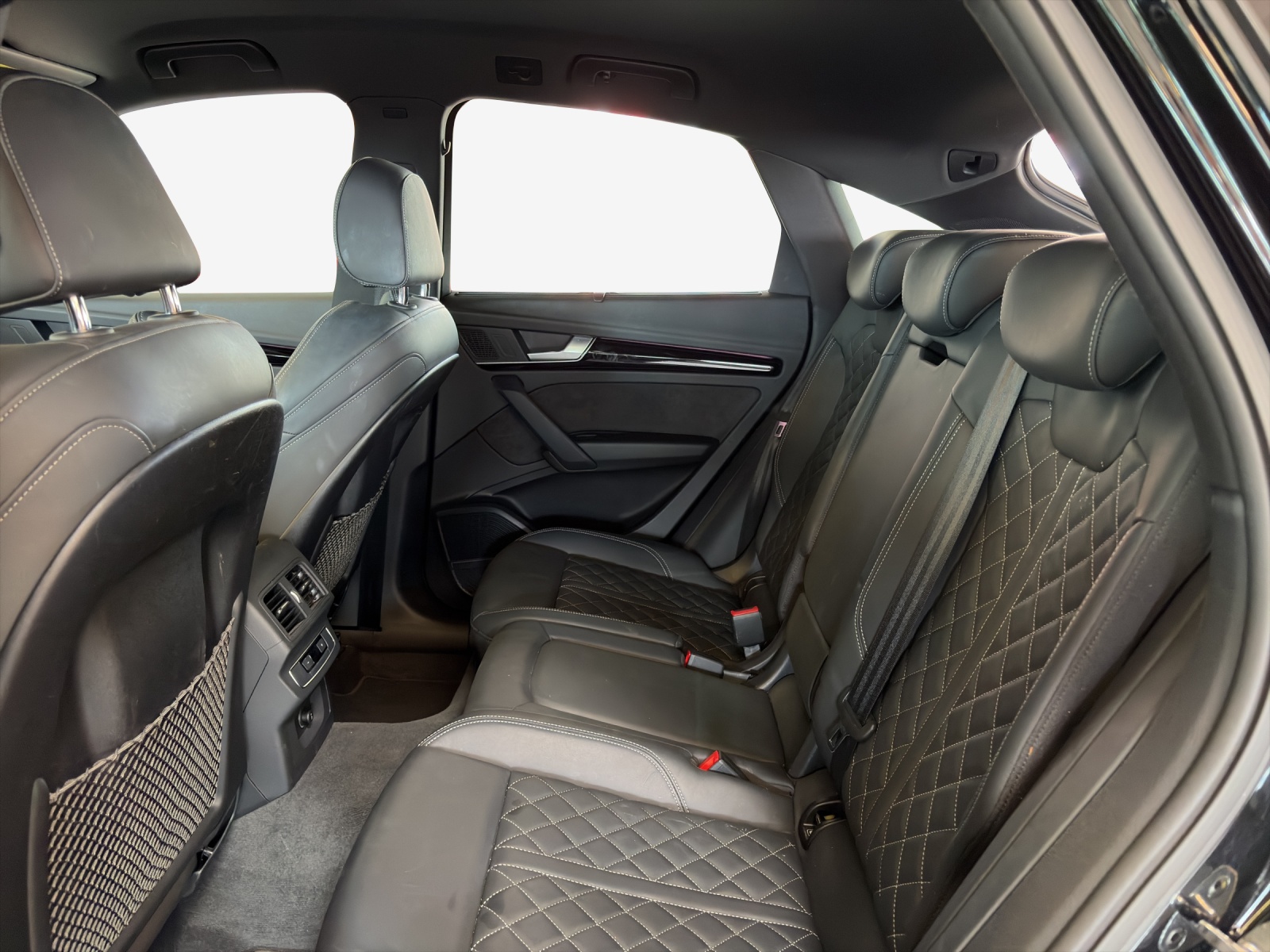 AUDI Q5 Sportback 55 TFSI e PHEV S line quattro S-tronic-image-11