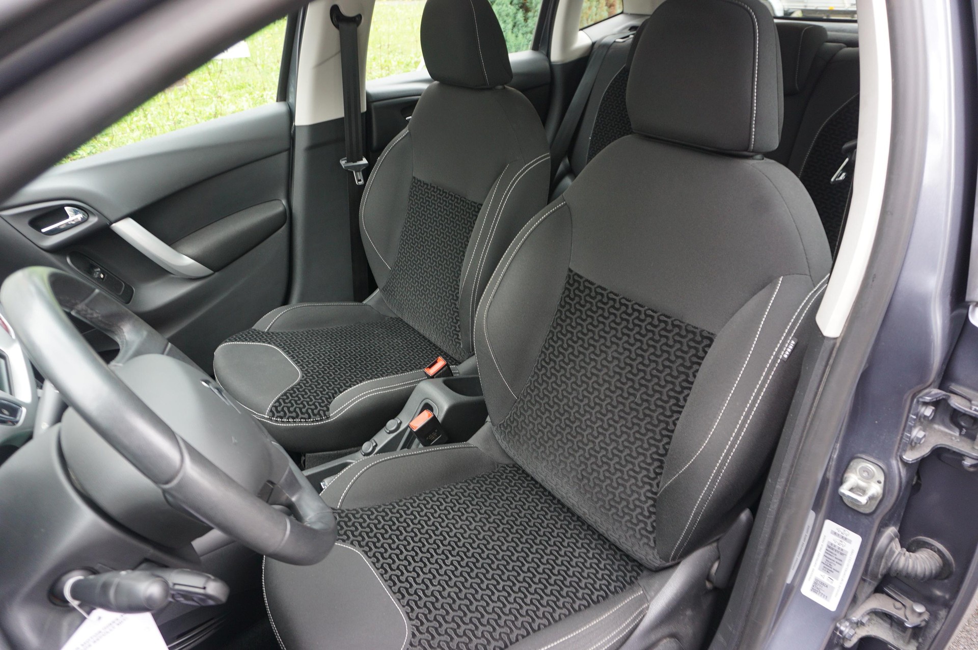 CITROEN C3 1.4 VTi Chic-image-7