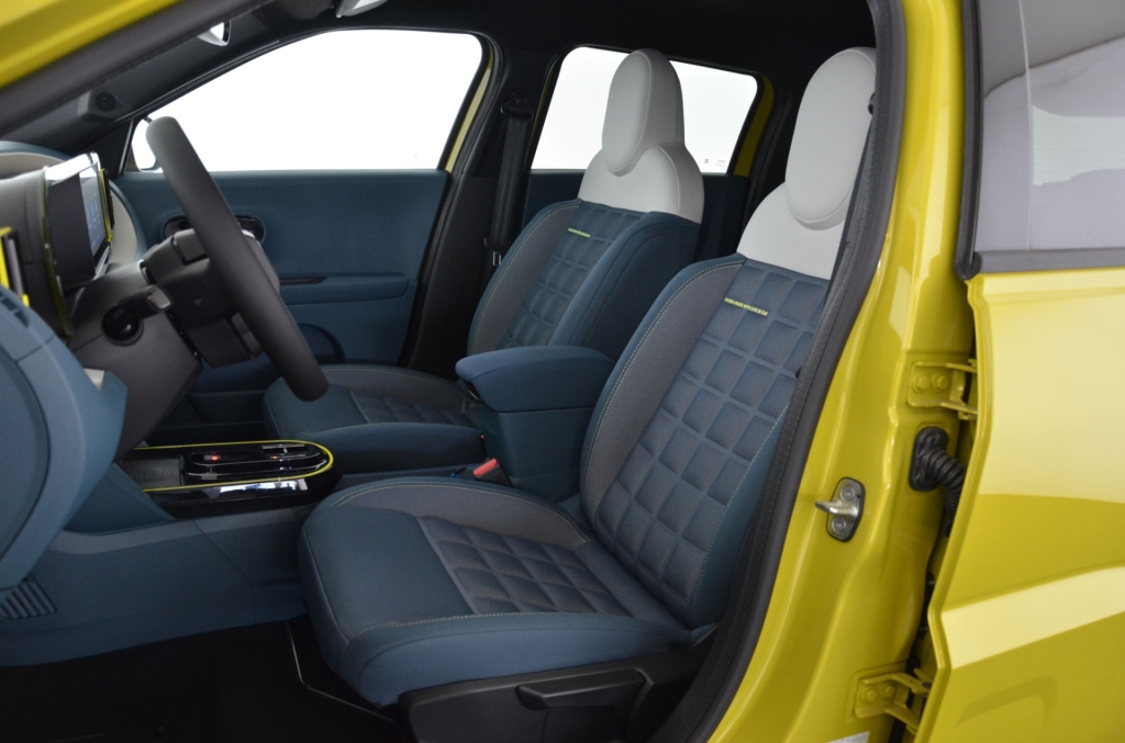 FIAT Grande Panda Elektro La Prima-image-12