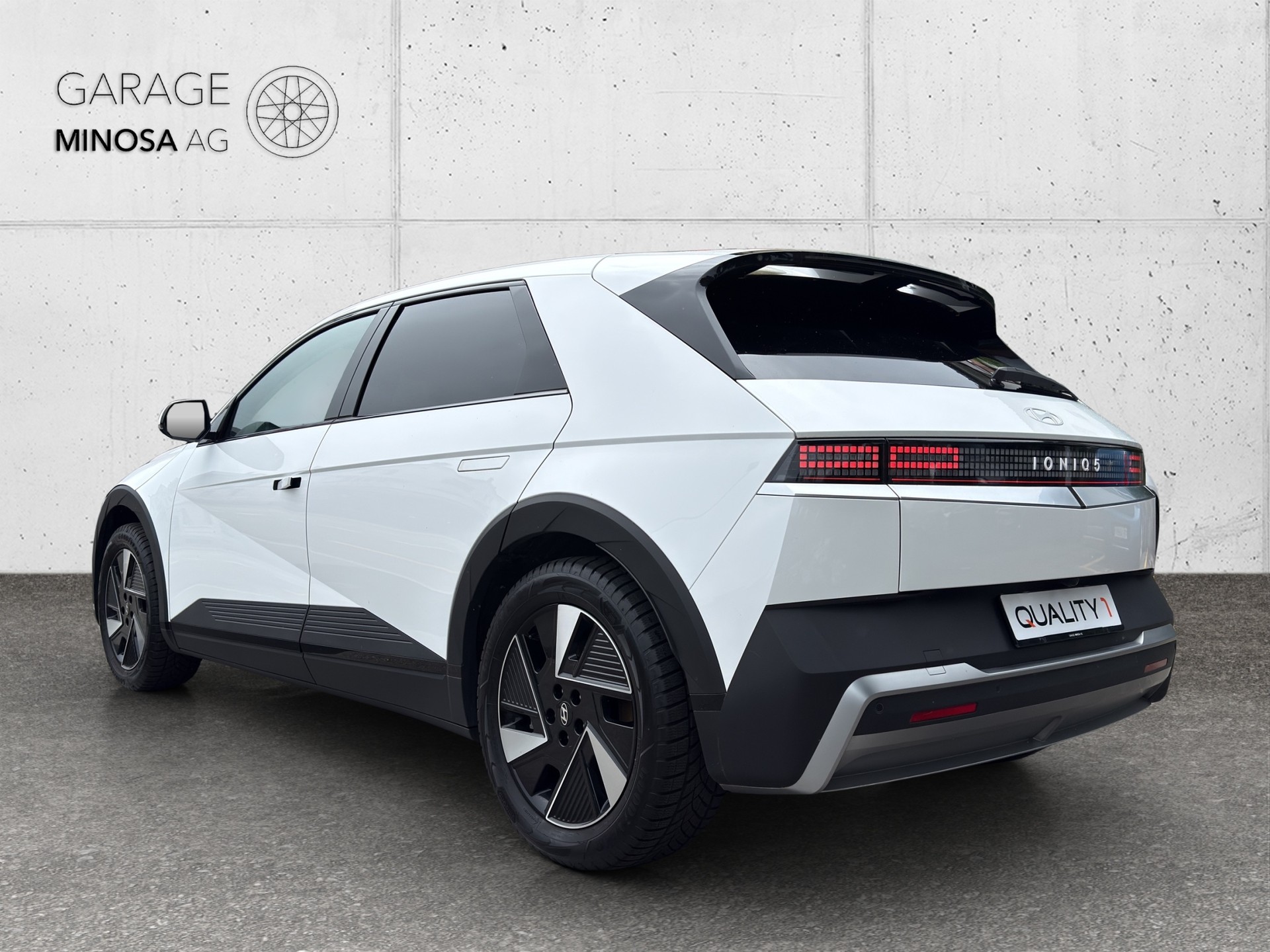 HYUNDAI Ioniq 5 84kWh Amplia 2WD-image-2