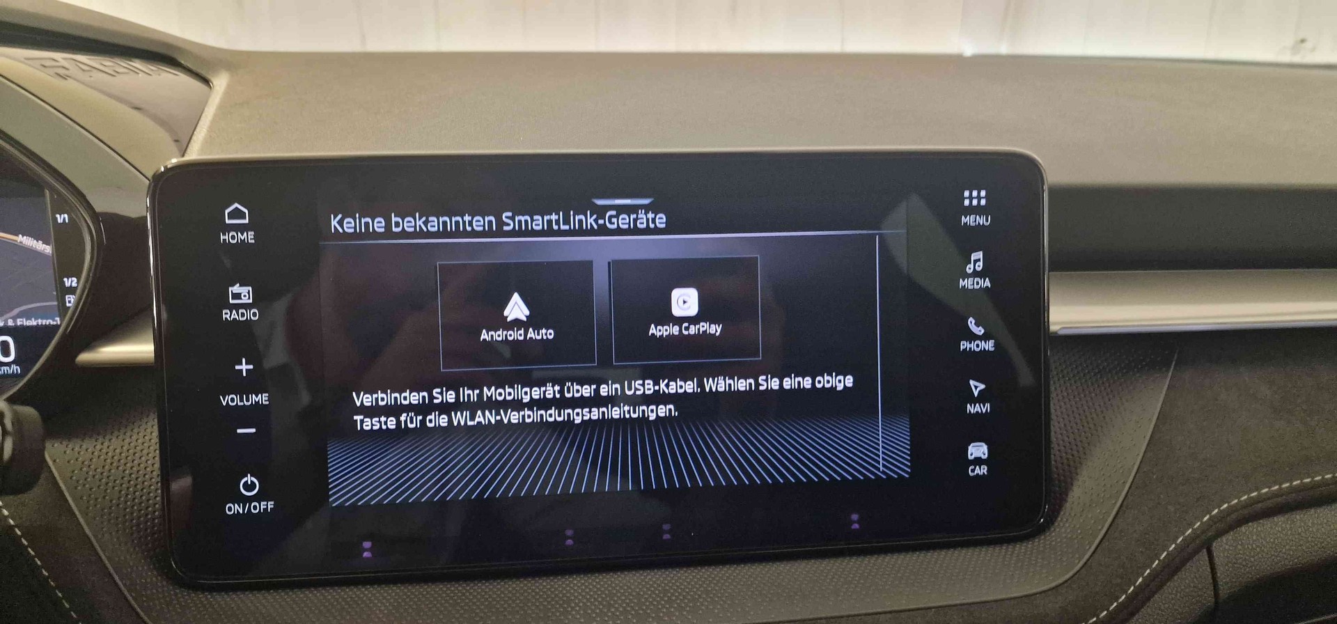 SKODA Fabia 1.0 TSI Dynamic DSG-image-11