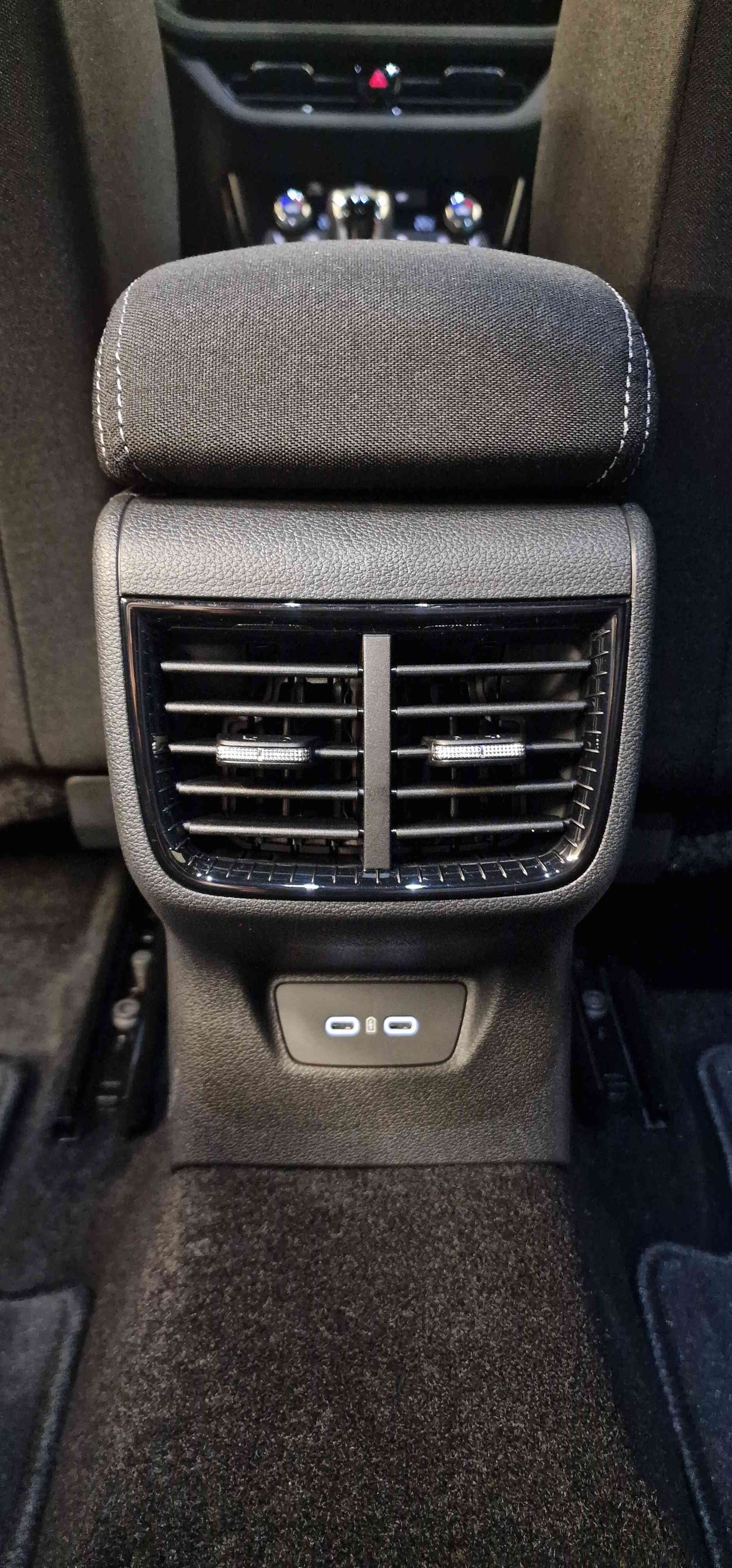 SKODA Fabia 1.0 TSI Dynamic DSG-image-15