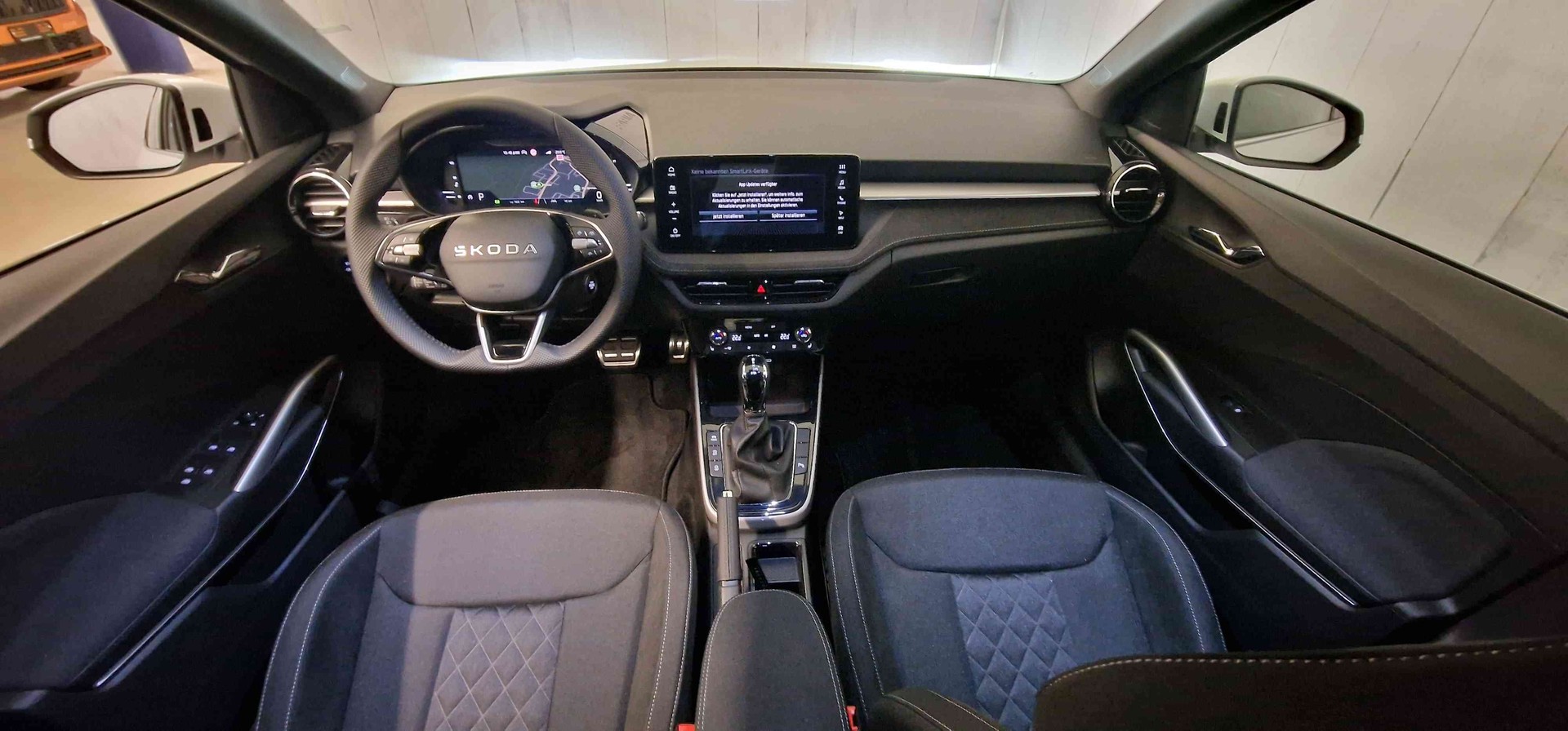 SKODA Fabia 1.0 TSI Dynamic DSG-image-14
