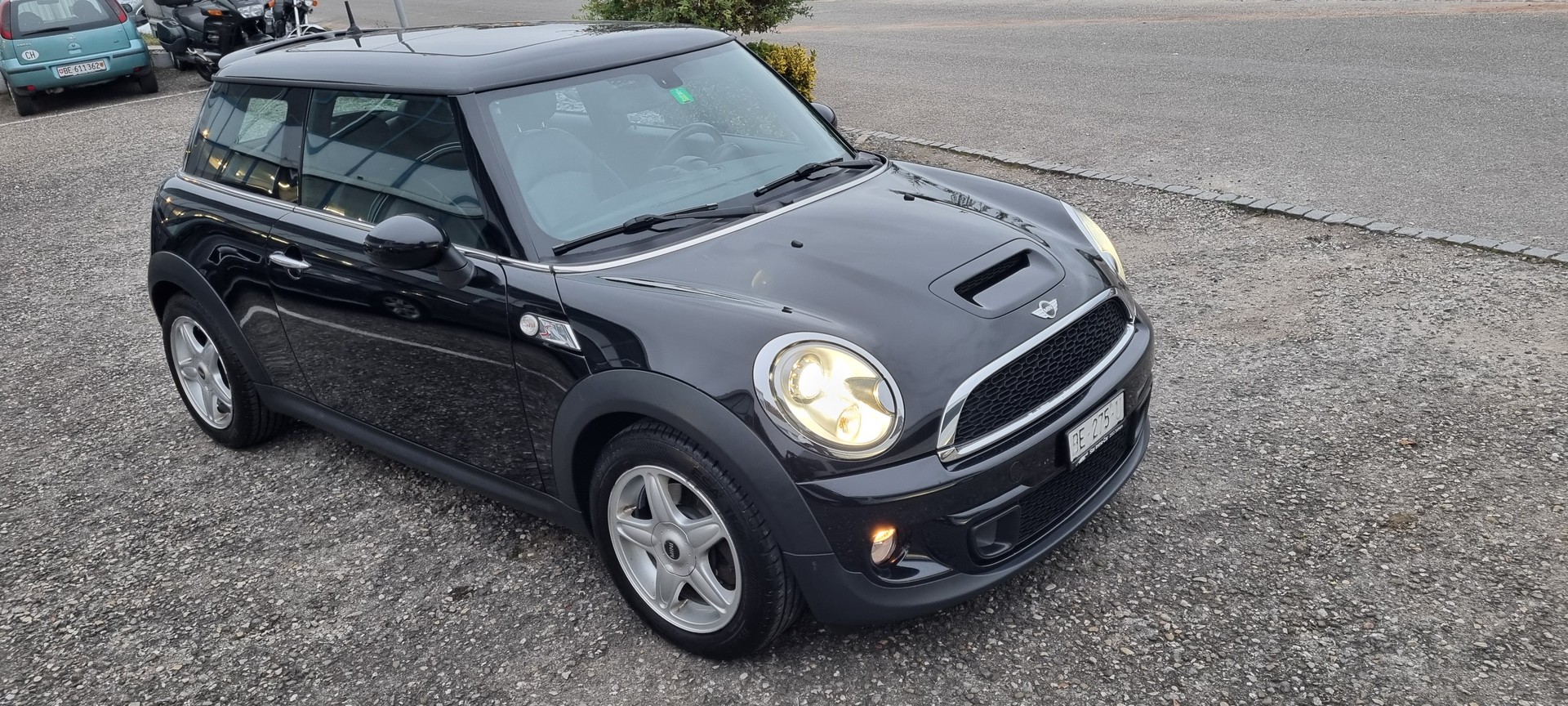 MINI S-image-1