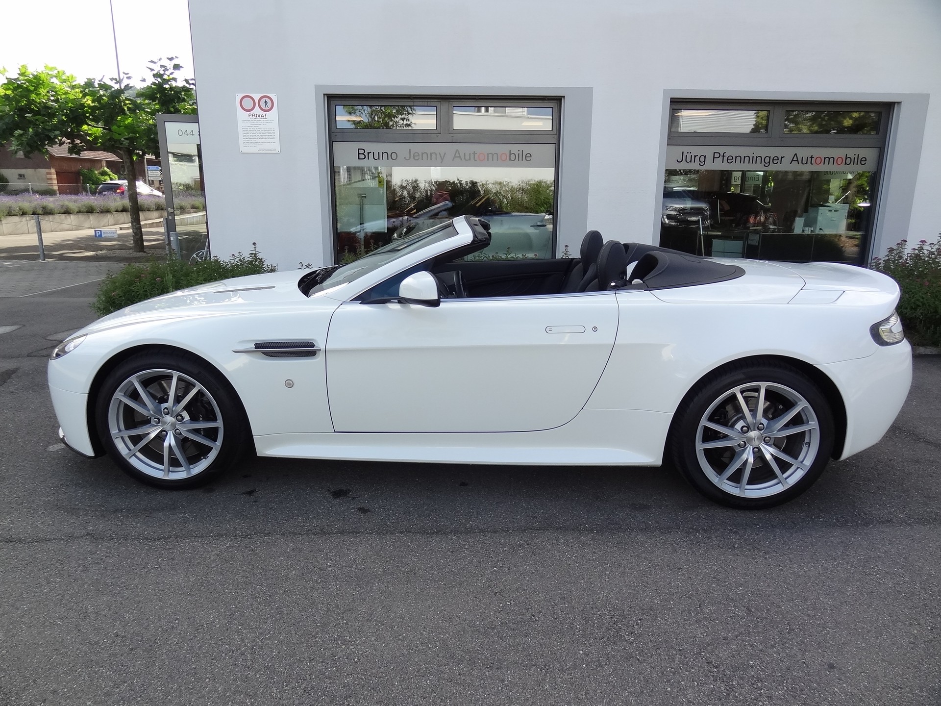 ASTON MARTIN V8 Vantage 4.7 S Sportshift-image-8