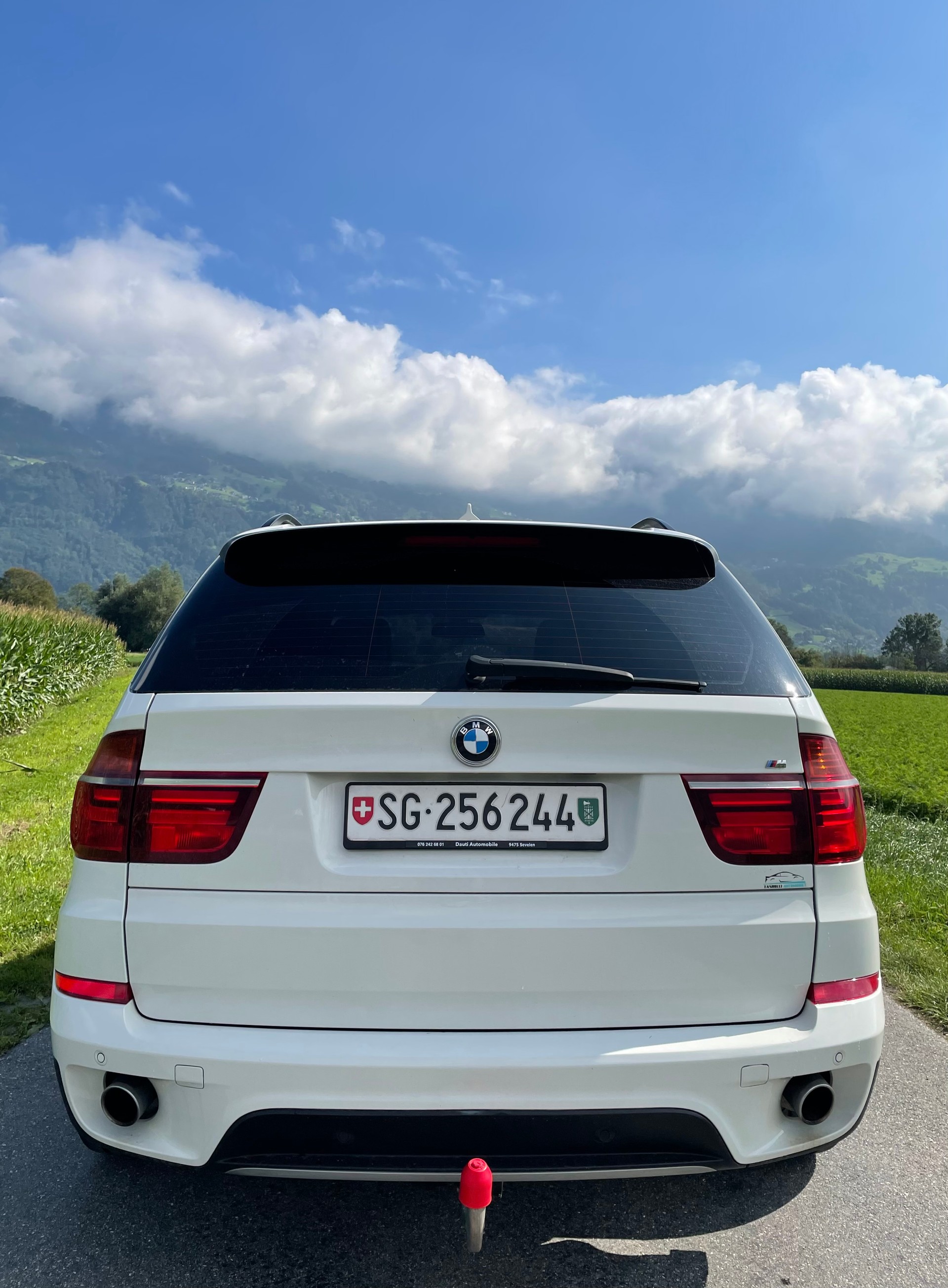 BMW X5 E70-image-4