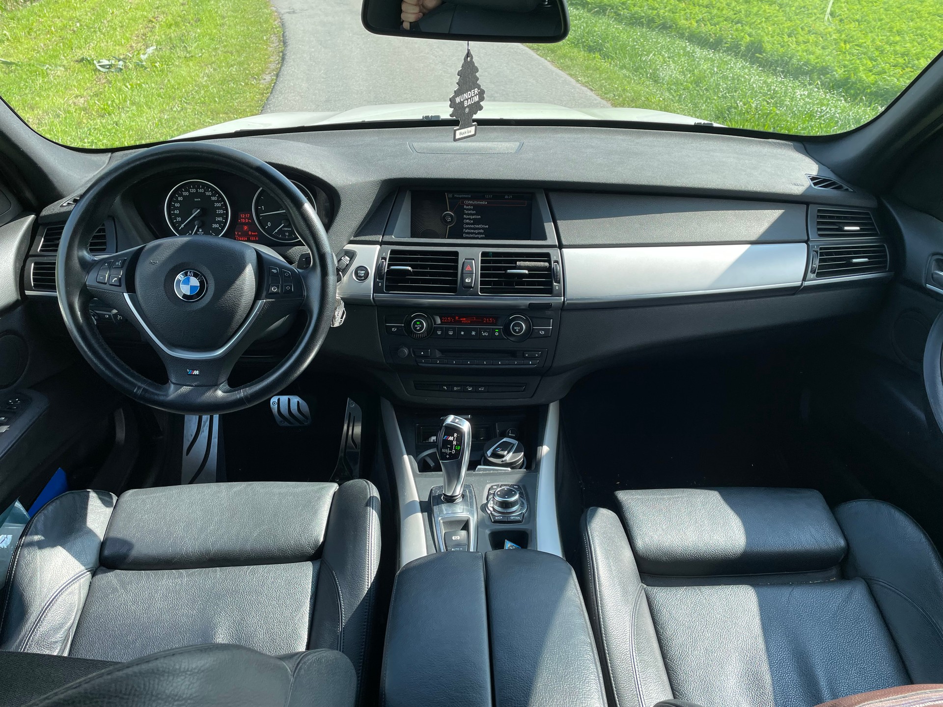 BMW X5 E70-image-8