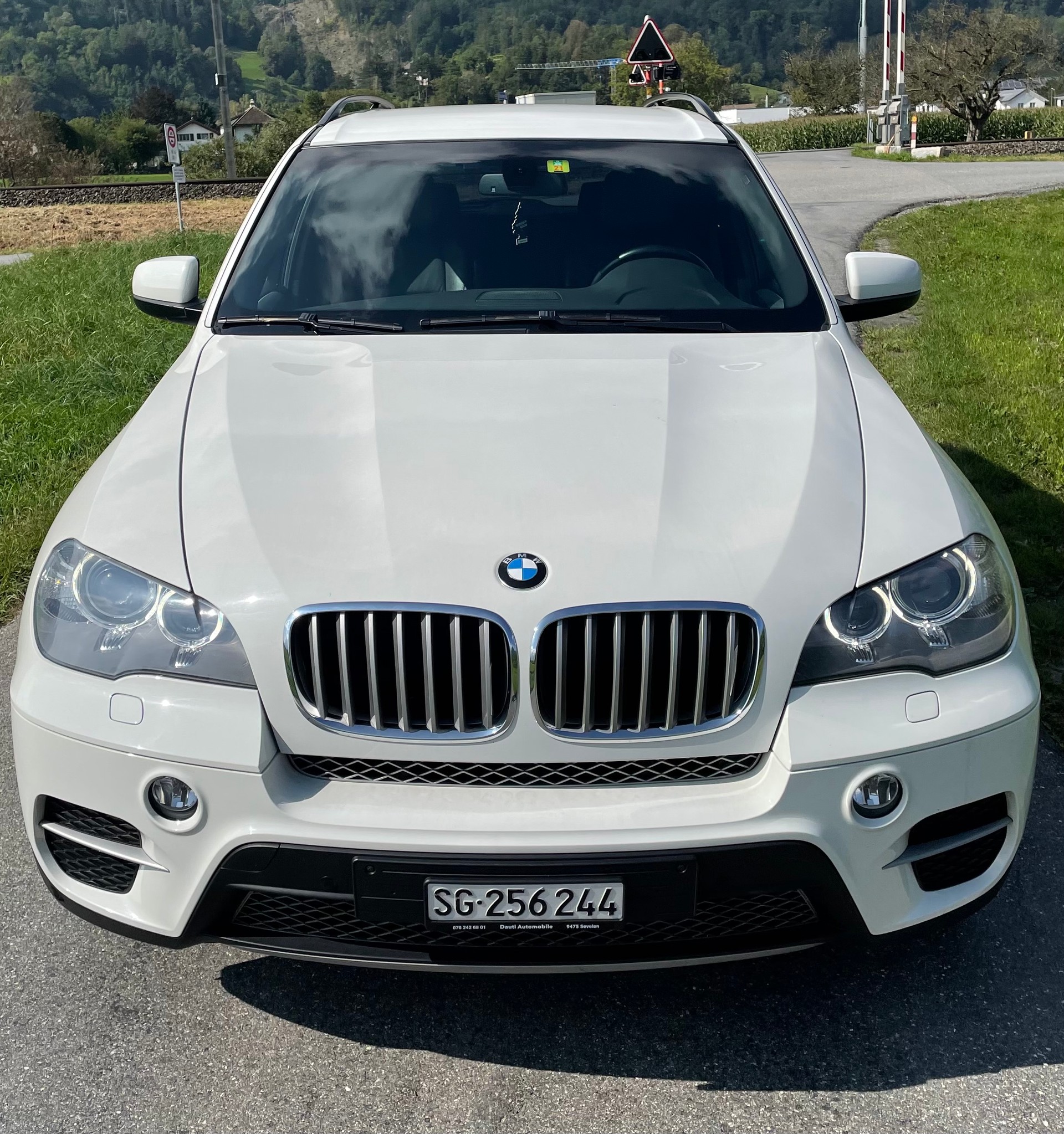 BMW X5 E70-image-1