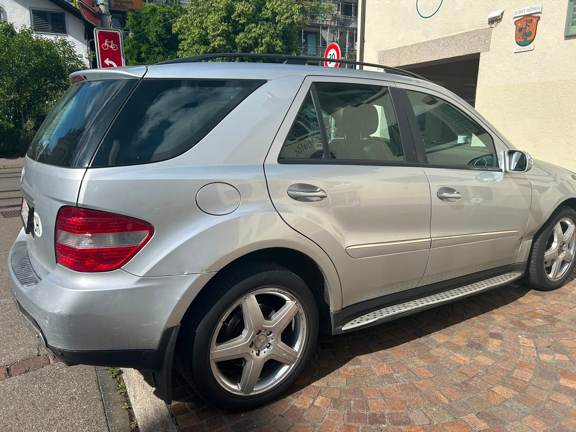 MERCEDES-BENZ ML 500 V8-image-0