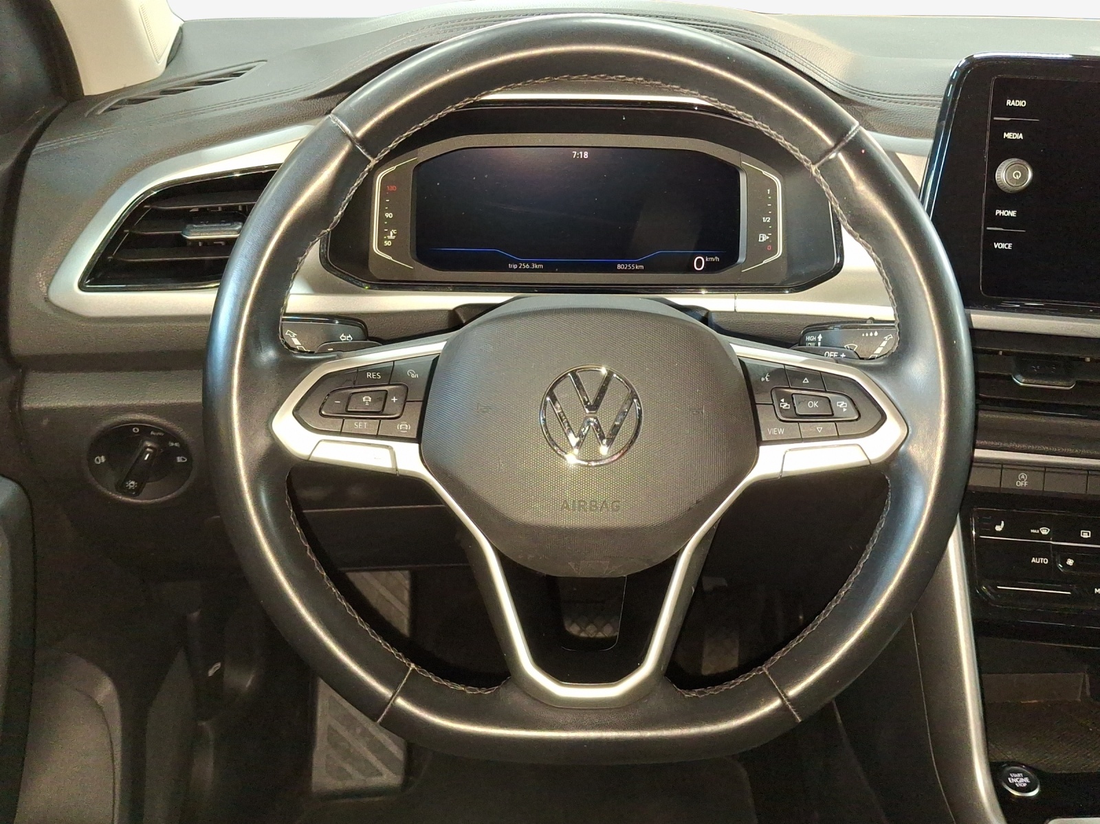 VW T-Roc 1.5 TSI EVO Life DSG-image-9