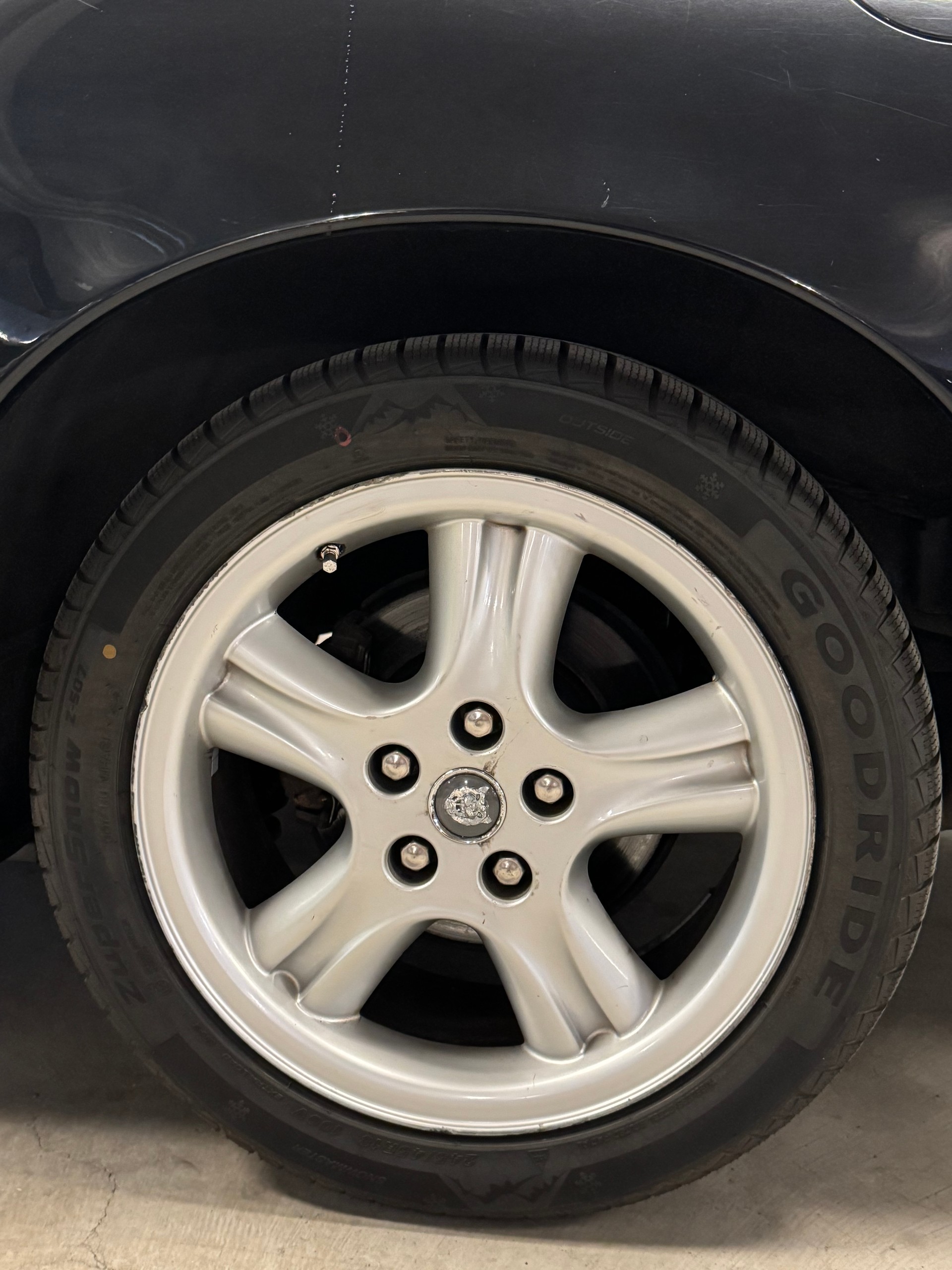 JAGUAR XK8-image-16
