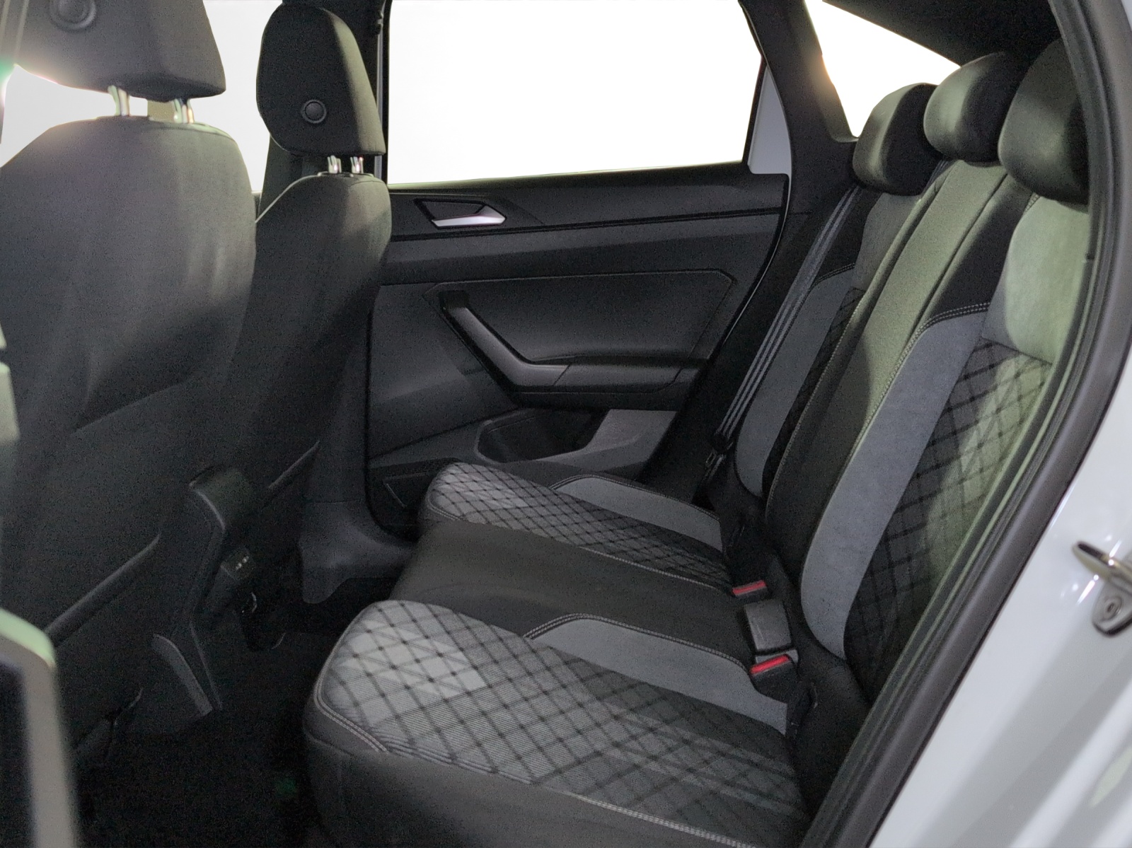 VW Taigo 1.5 TSI R-Line DSG-image-7