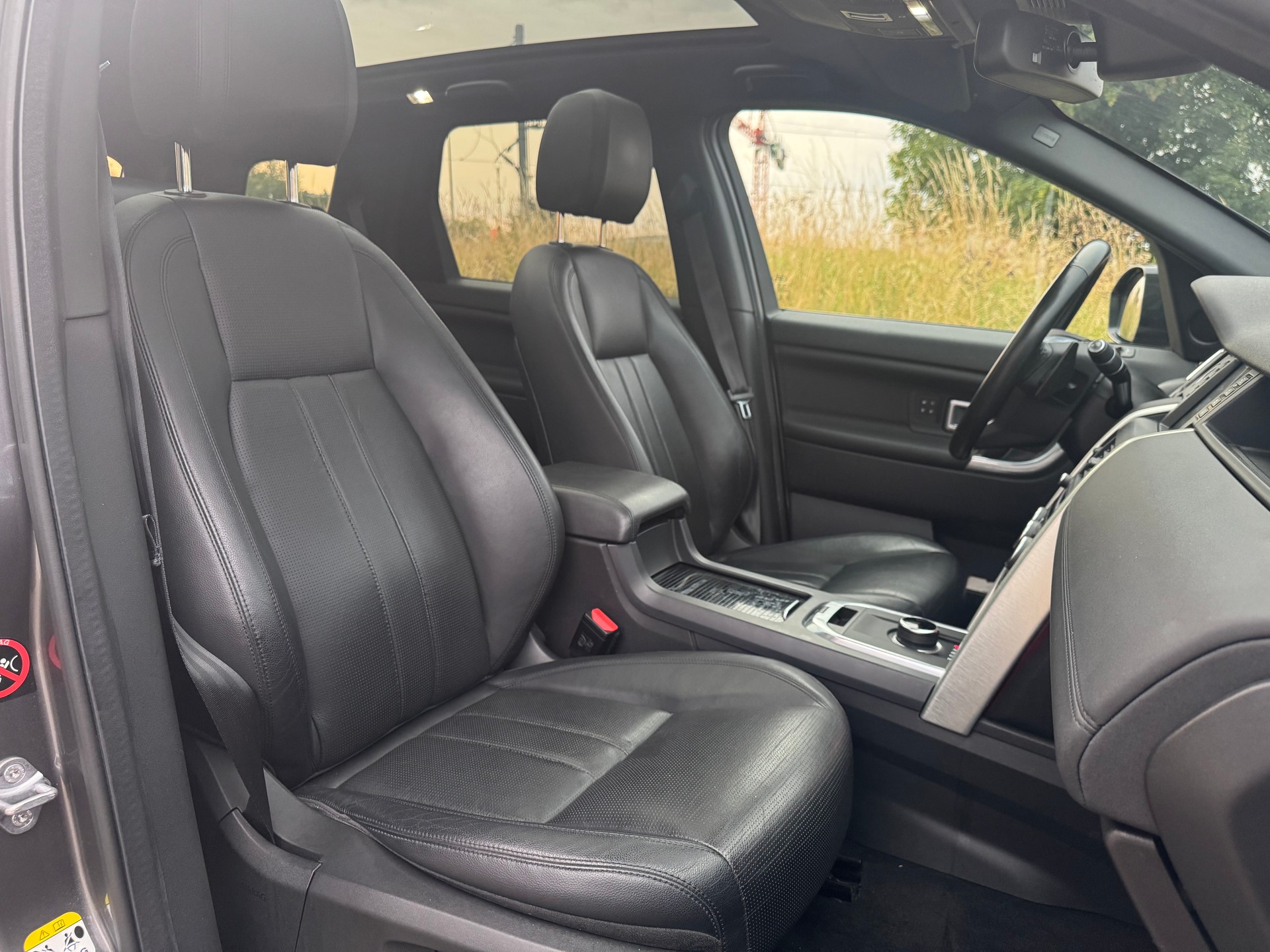 LAND ROVER Discovery Sport 2.0 TD4 HSE AT9-image-8