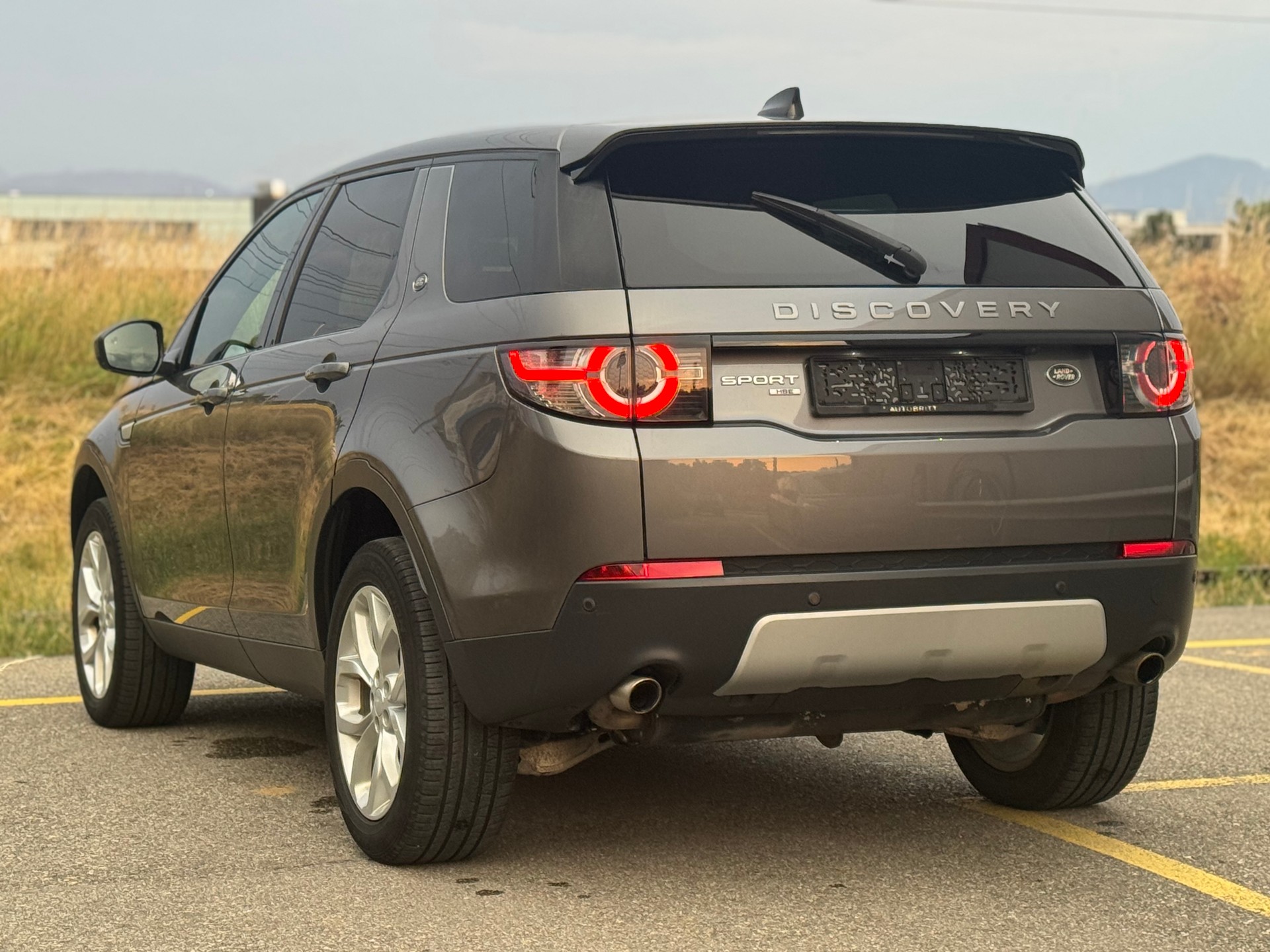 LAND ROVER Discovery Sport 2.0 TD4 HSE AT9-image-5