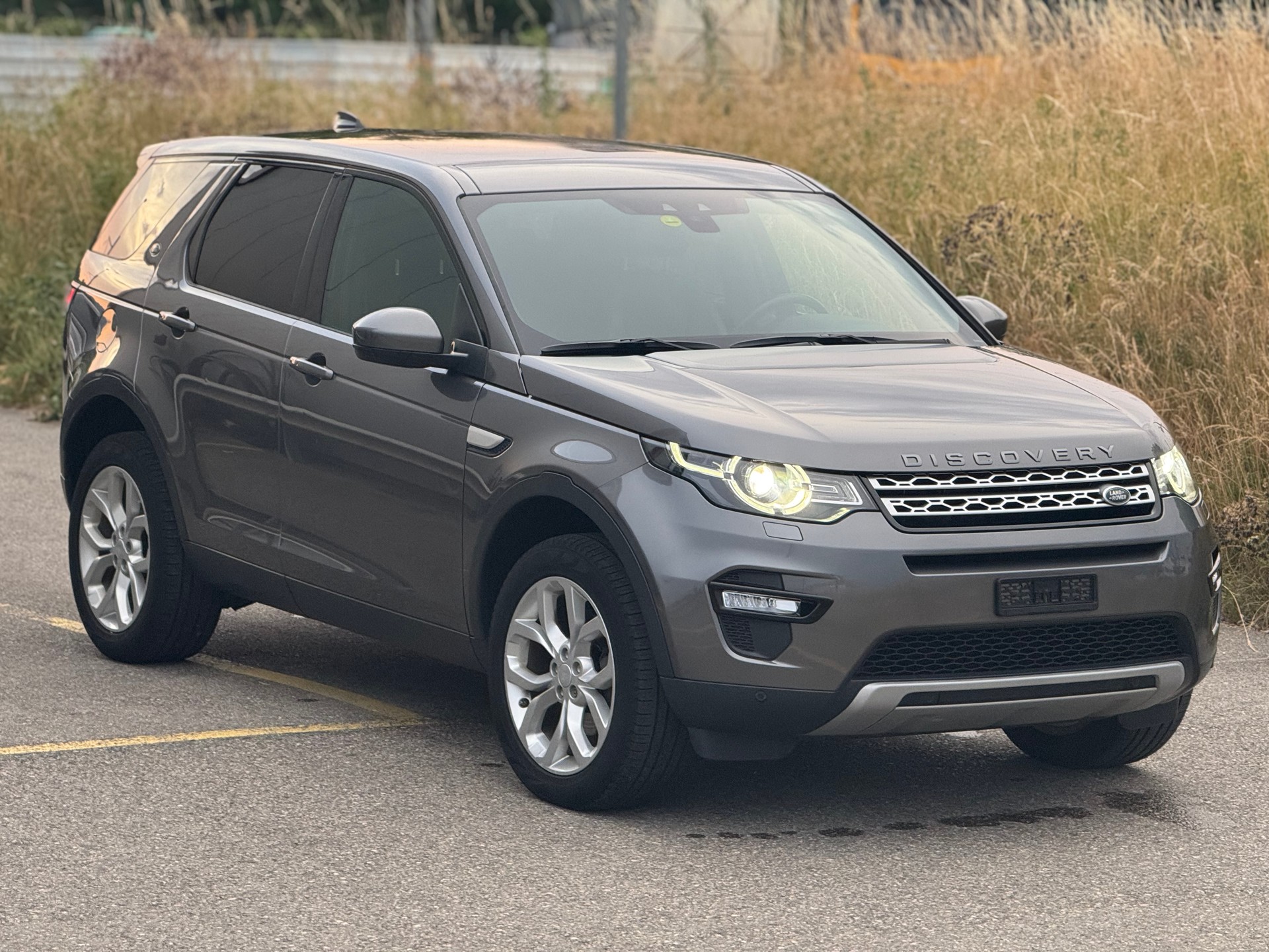 LAND ROVER Discovery Sport 2.0 TD4 HSE AT9-image-2