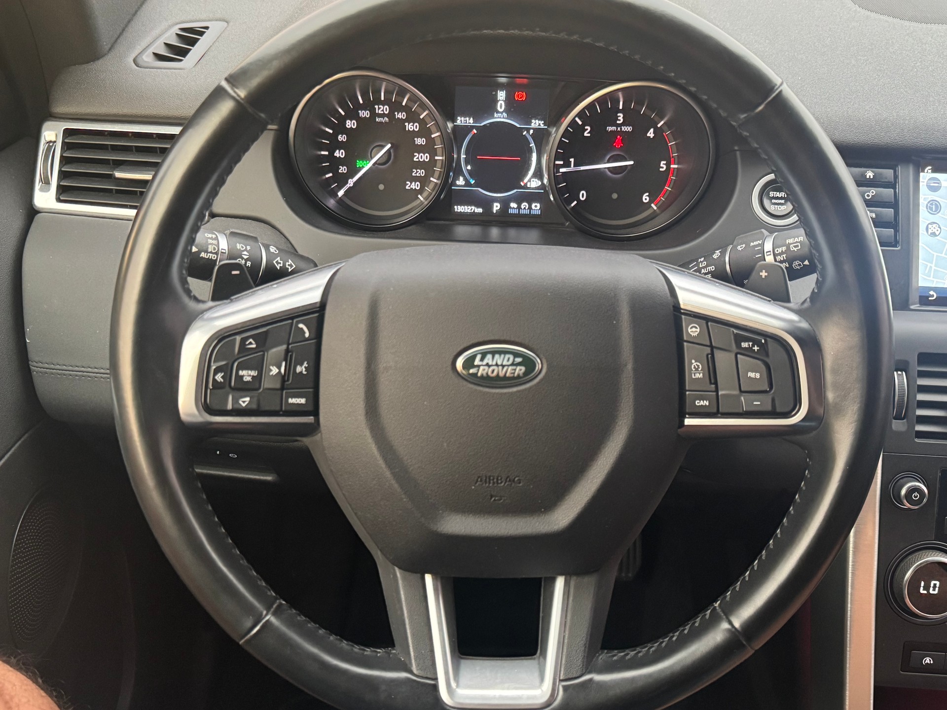 LAND ROVER Discovery Sport 2.0 TD4 HSE AT9-image-13