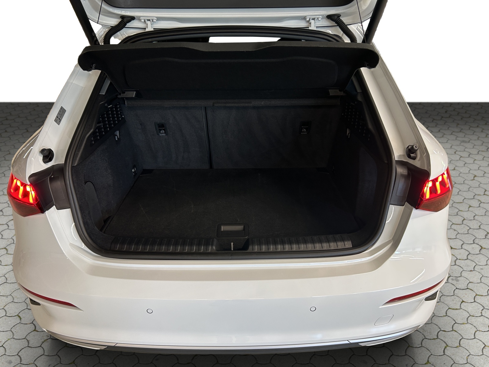AUDI A3 Sportback 40 TFSI advanced quattro S-tronic-image-12