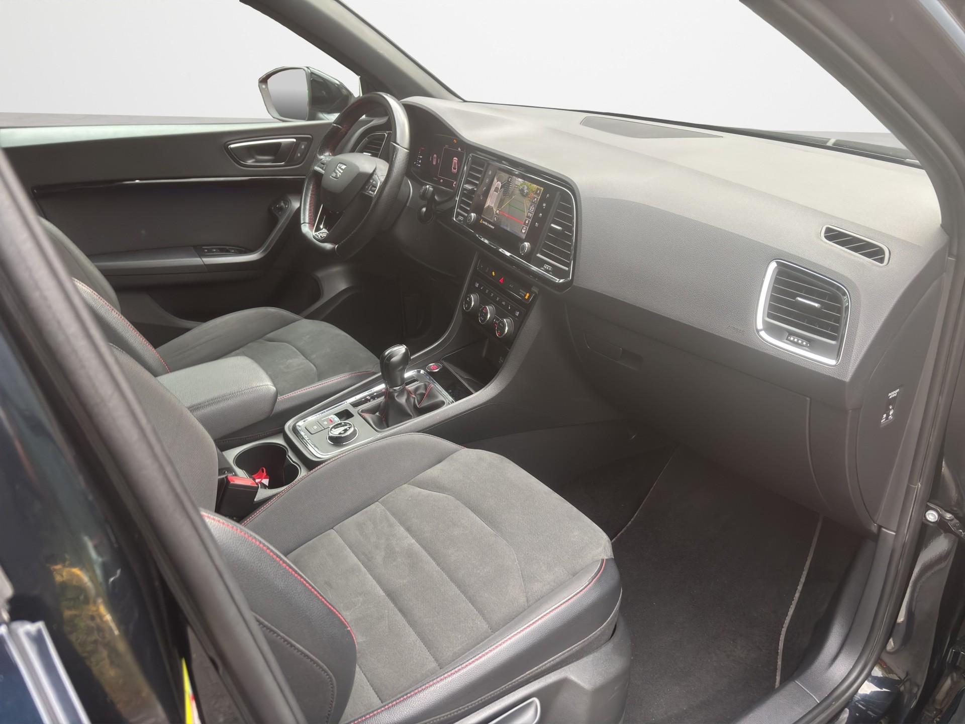 SEAT Ateca 2.0 TSI SWISS FR 4Drive DSG-image-13