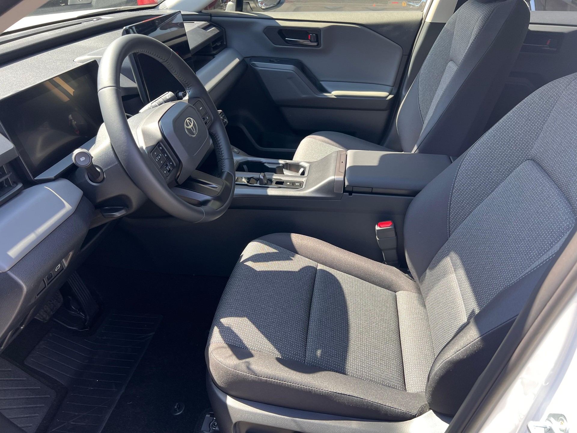 TOYOTA RAV4 2.5 HEV Trend-image-8