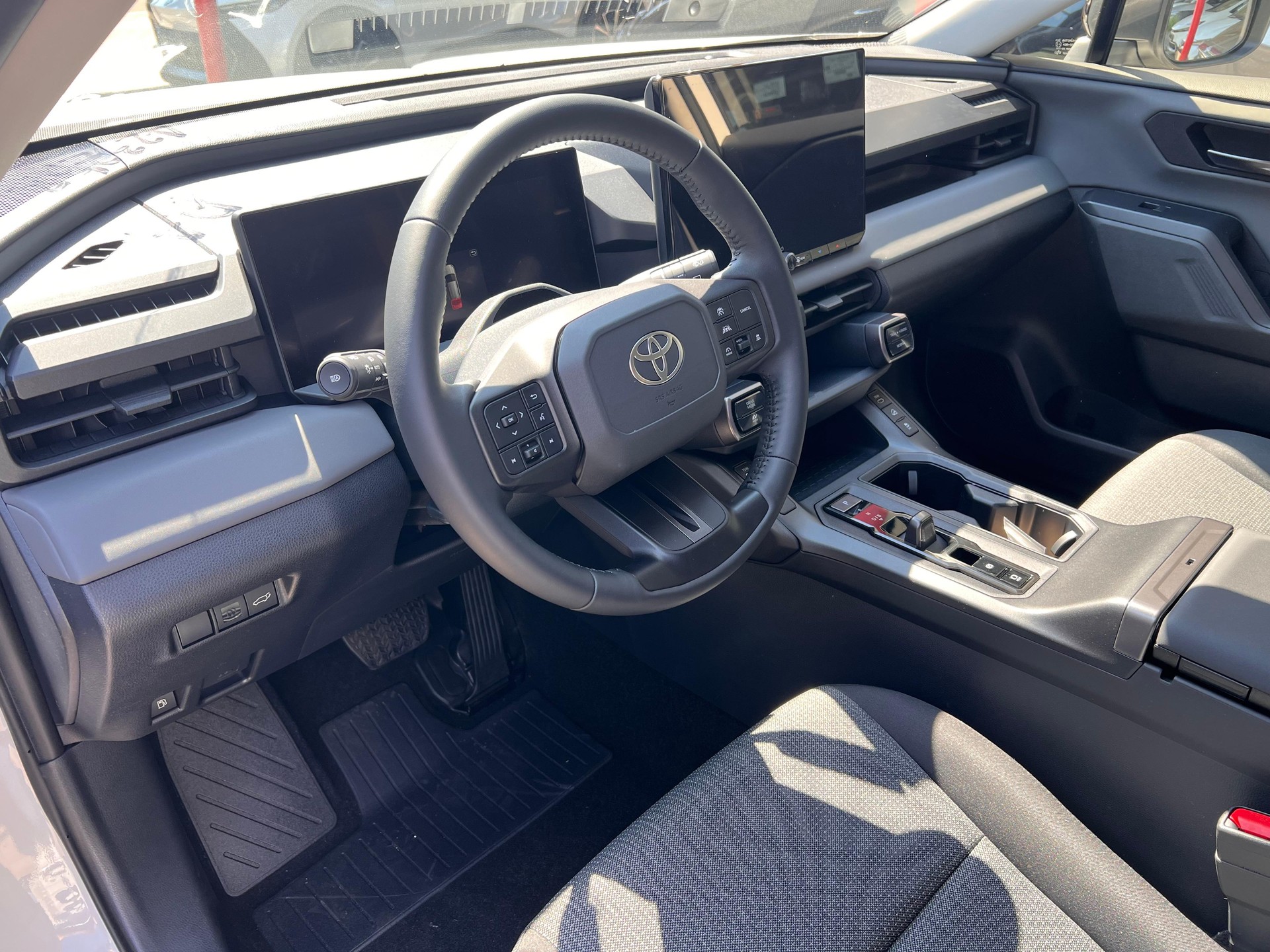 TOYOTA RAV4 2.5 HEV Trend-image-7