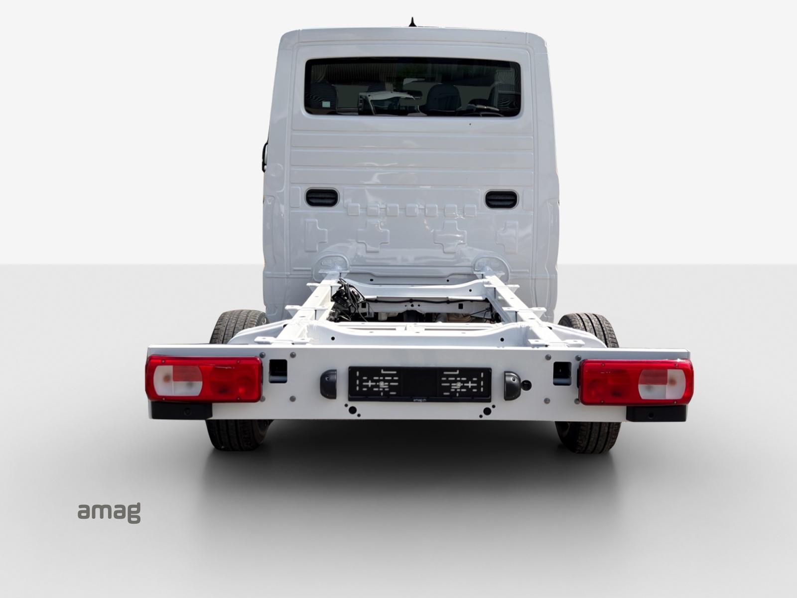 VW Crafter 35 Chassis-Doppelkabine Champion 163PS 6G RS 3640 mm-image-3