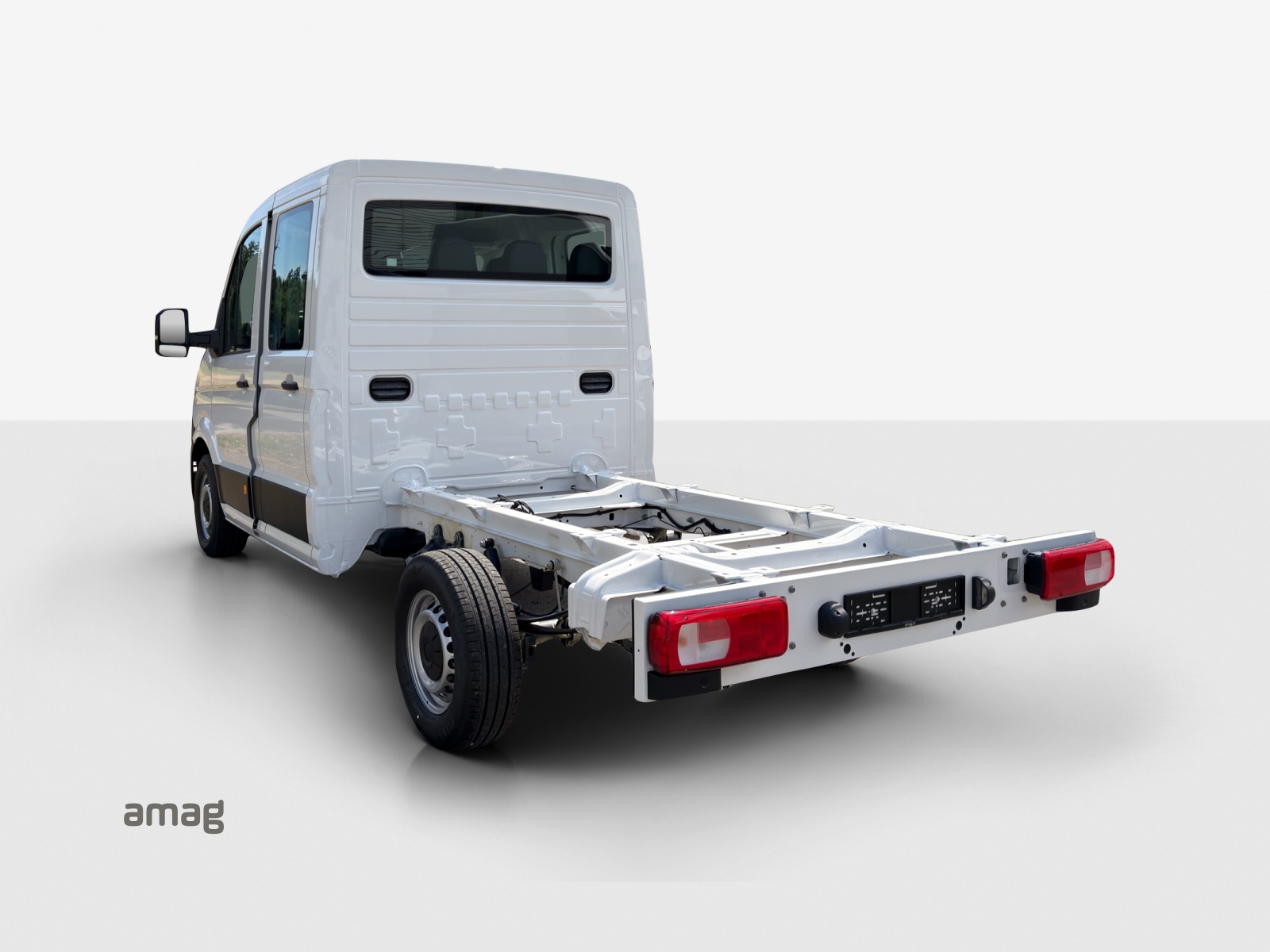 VW Crafter 35 Chassis-Doppelkabine Champion 163PS 6G RS 3640 mm-image-2