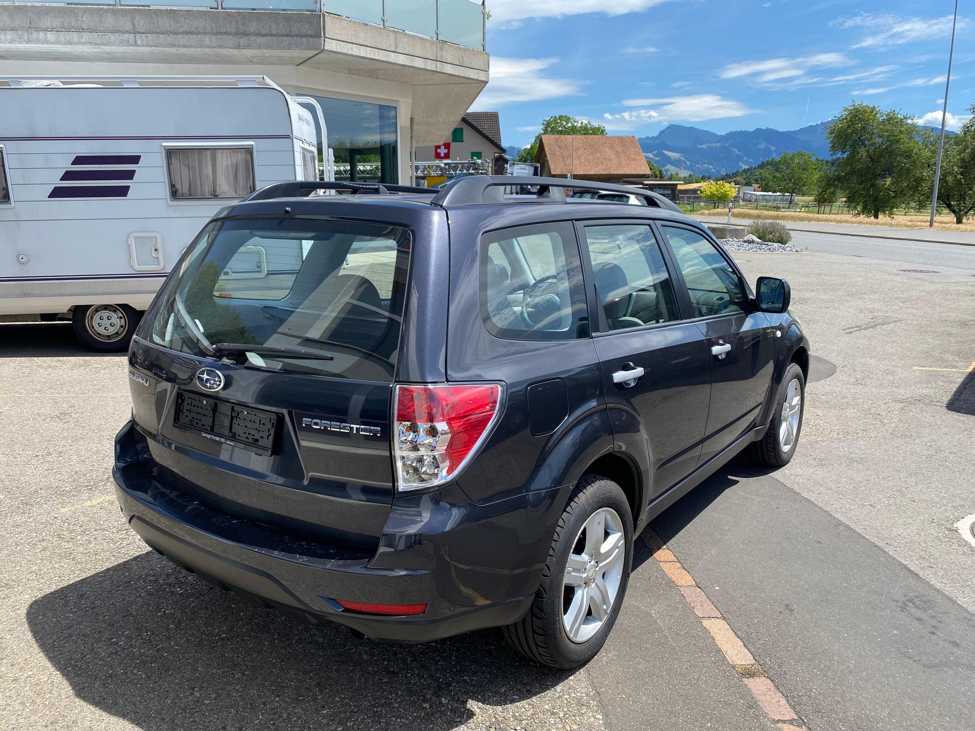 SUBARU Forester Station 2.0 X Swiss-image-3
