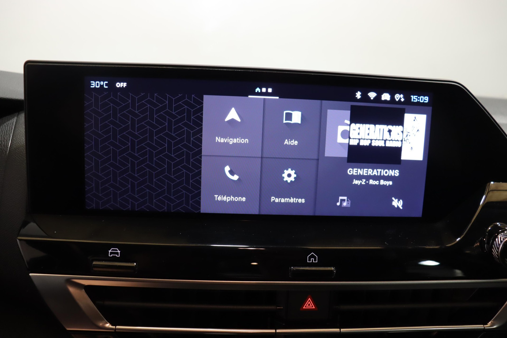 CITROEN C4 1.2 PureTech Swiss Edition-image-11