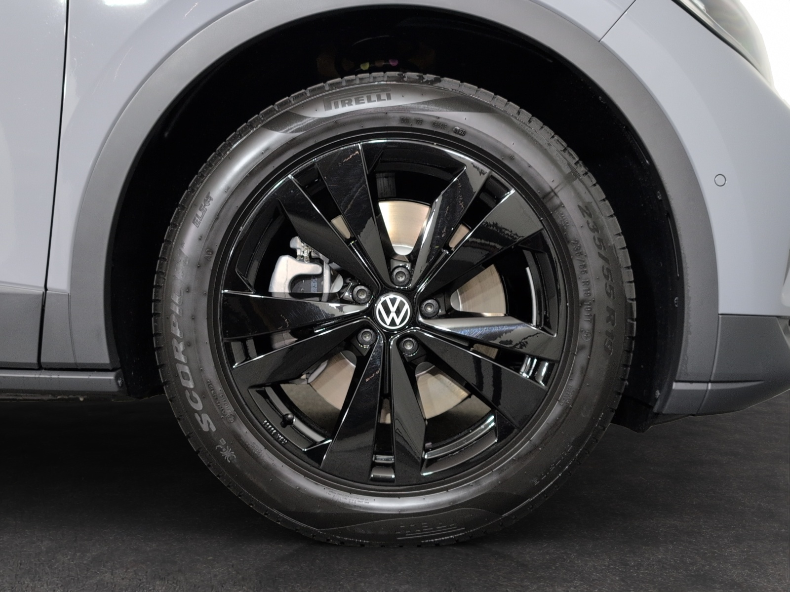 VW ID.4 Pro 77 kWh 4 Motion-image-4