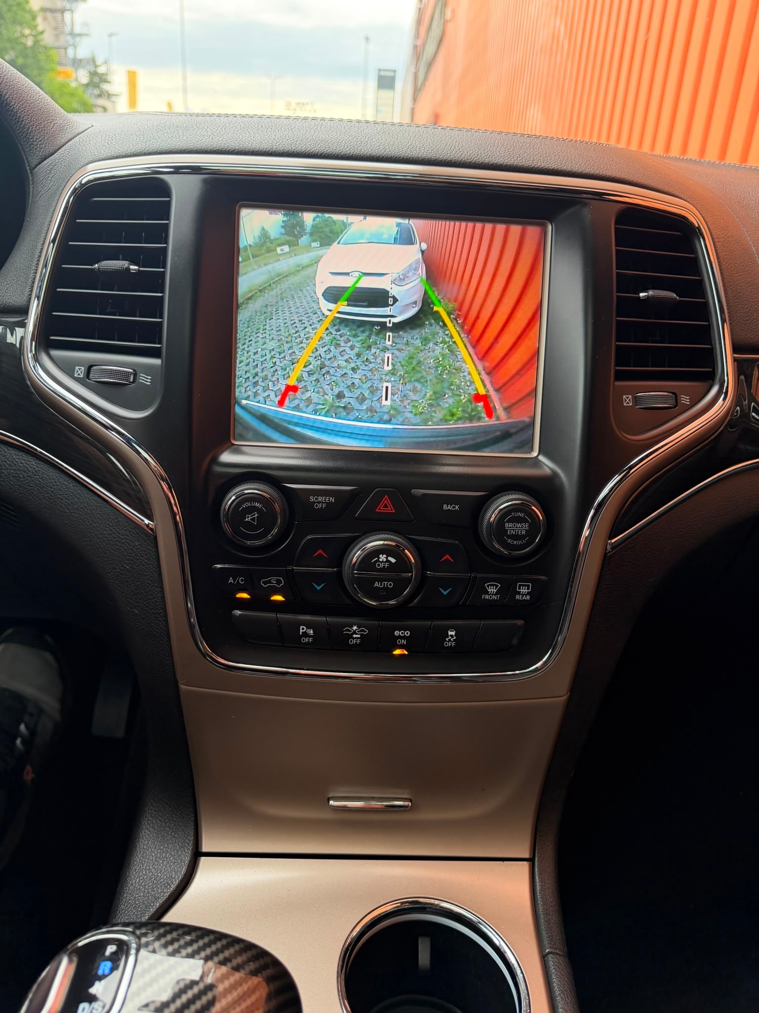 JEEP Grand Cherokee 3.0 CRD Overland Automatic-image-9