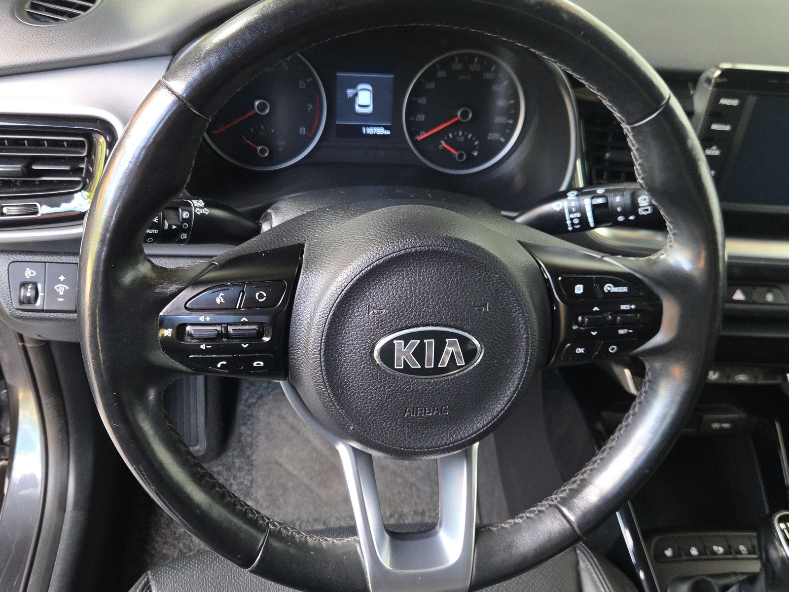 KIA Stonic 1.4 CVVT-image-9