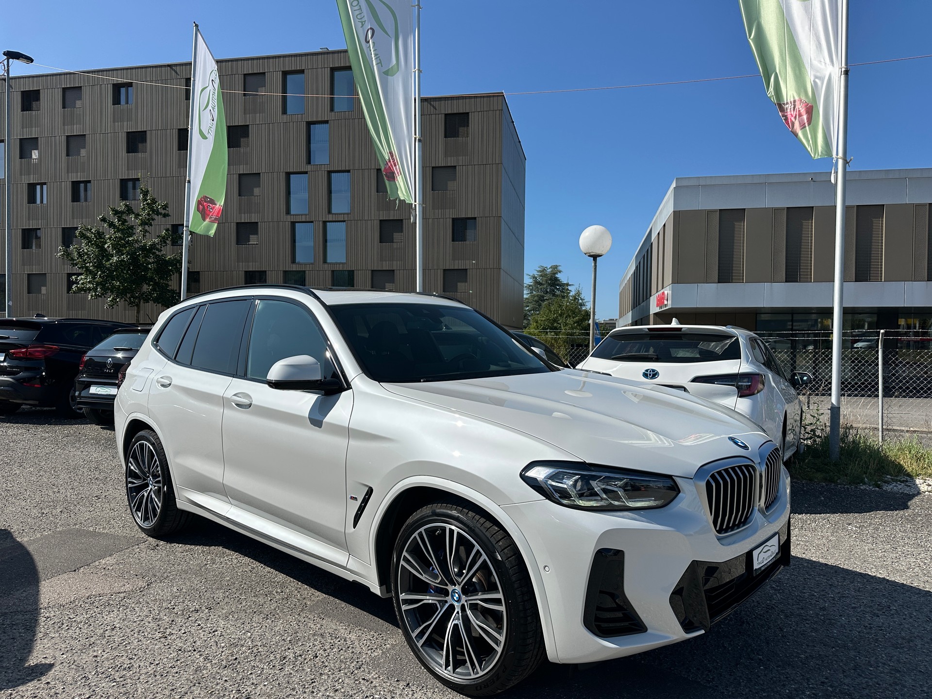 BMW X3 xDrive 30e M Sport-showroom-element-3