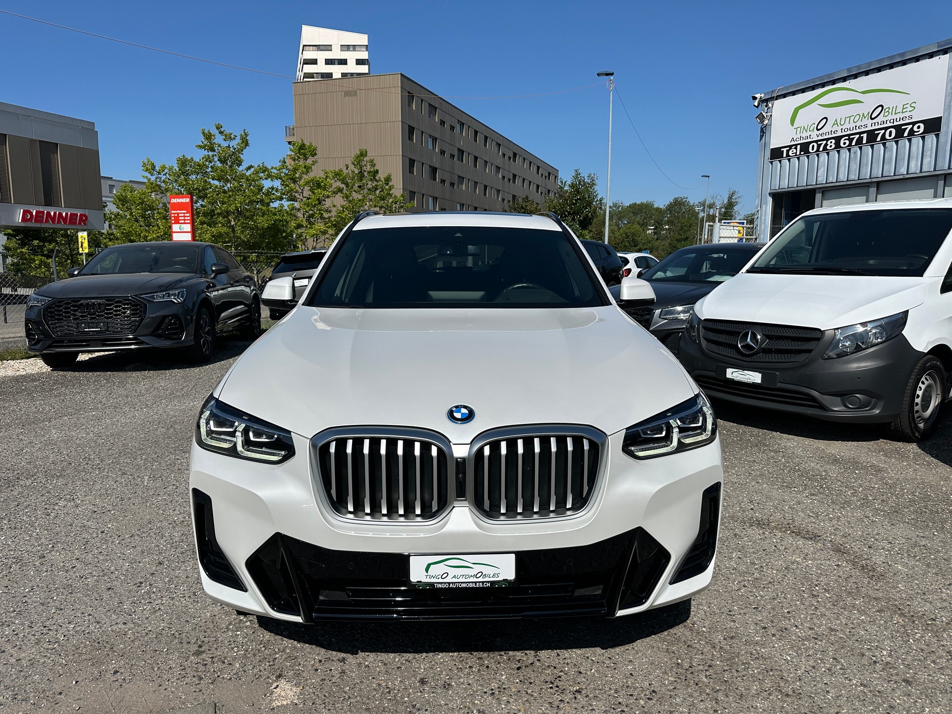 BMW X3 xDrive 30e M Sport-showroom-element-2