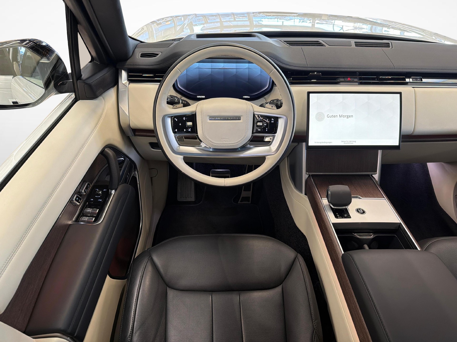 LAND ROVER Range Rover 3.0 D I6 300 HSE-image-12