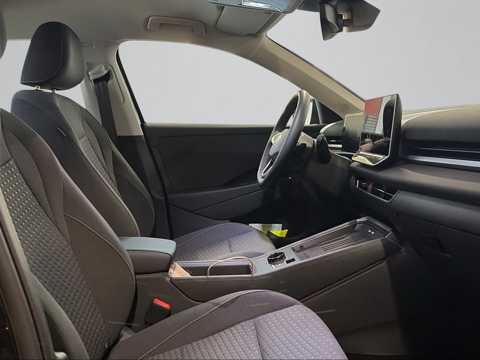VW T-Roc 1.5 eTSI mHEV Trend DSG-image-7