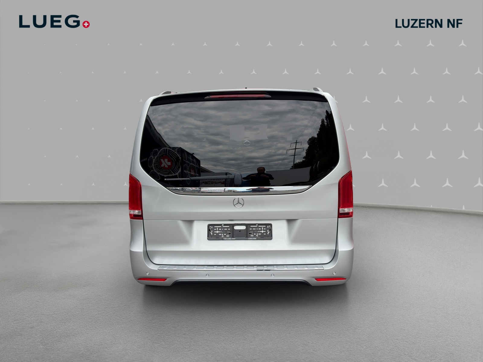 MERCEDES-BENZ EQV 300 Avantgarde lang-image-3