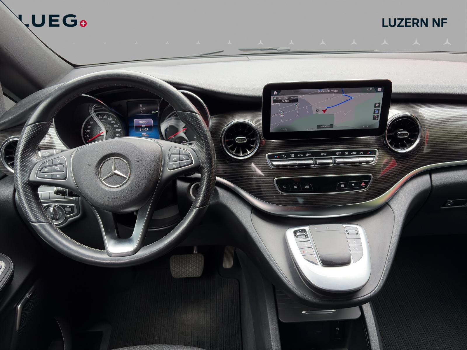 MERCEDES-BENZ EQV 300 Avantgarde lang-image-12