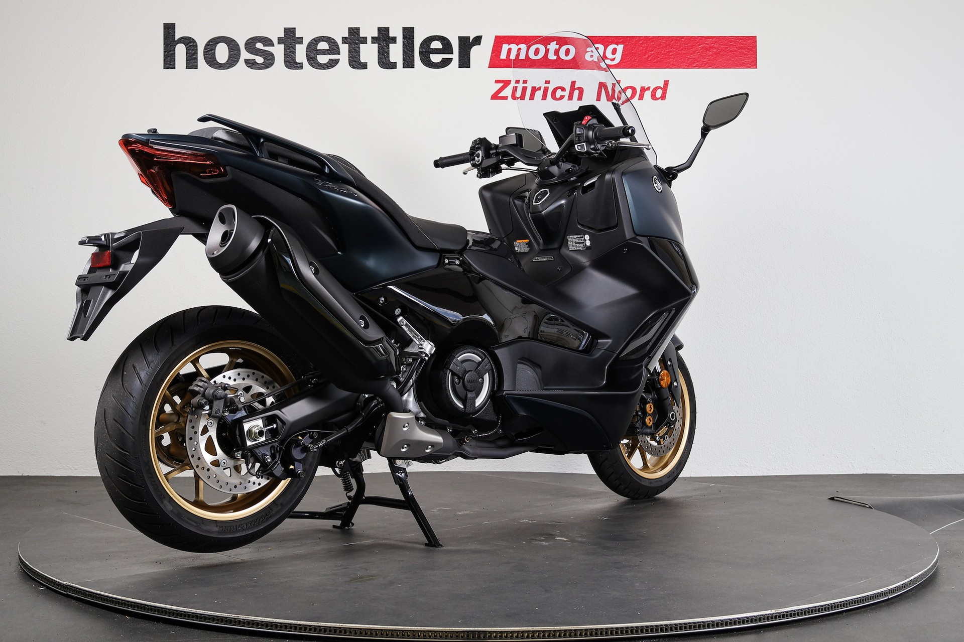 YAMAHA TMAX Tech MAX-showroom-element-2