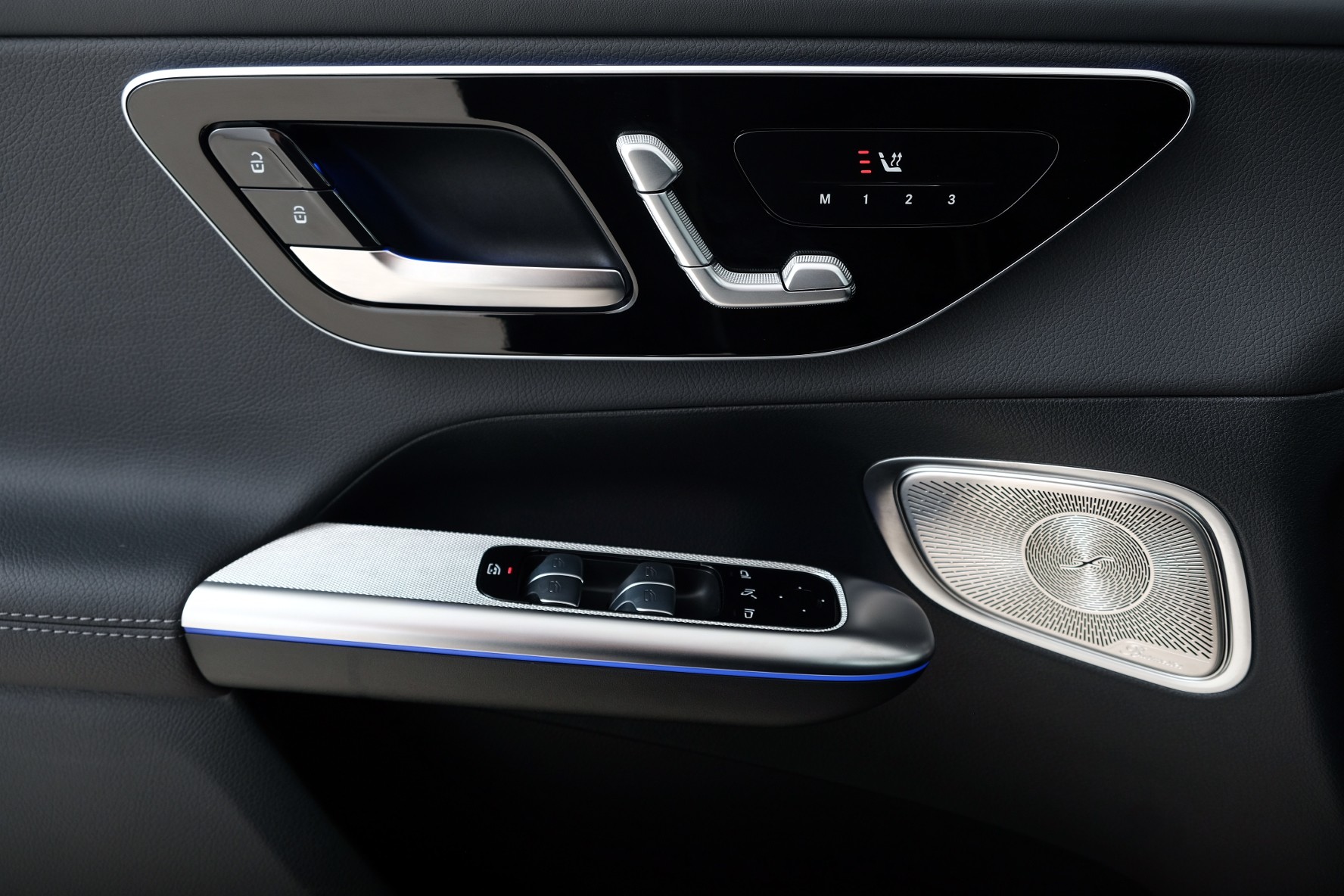 MERCEDES-BENZ GLC 300 e 4Matic 9G-Tronic-image-9